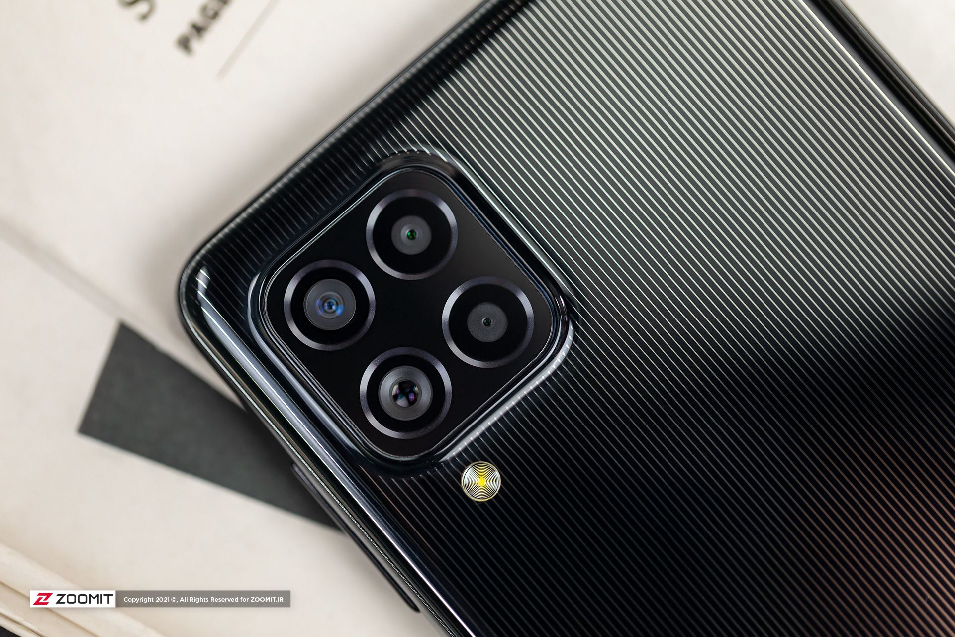 دوربین چهارگانه پشتی گوشی گلکسی M62 سامسونگ