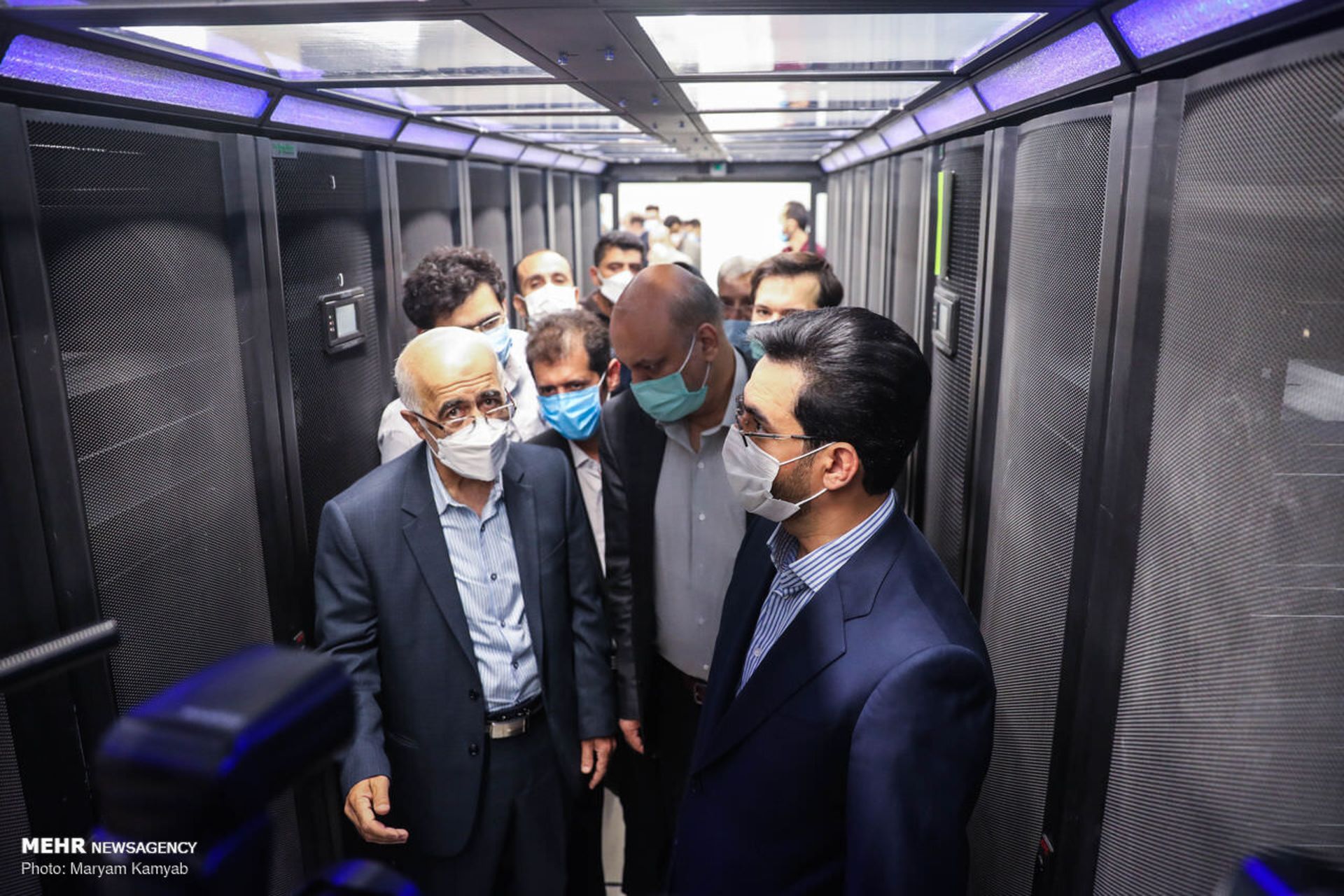 راه اندازی ابررایانه سیمرغ با حضور وزیر ارتباطات جهرمی