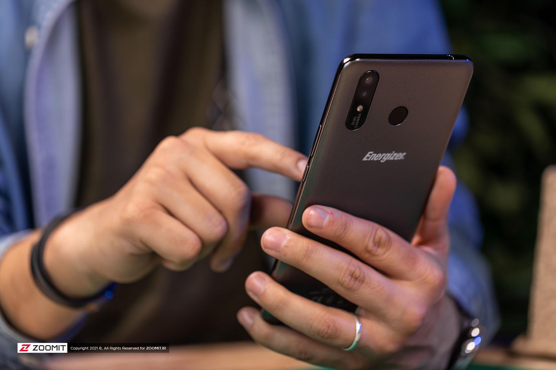کار با گوشی انرجایزر U710s