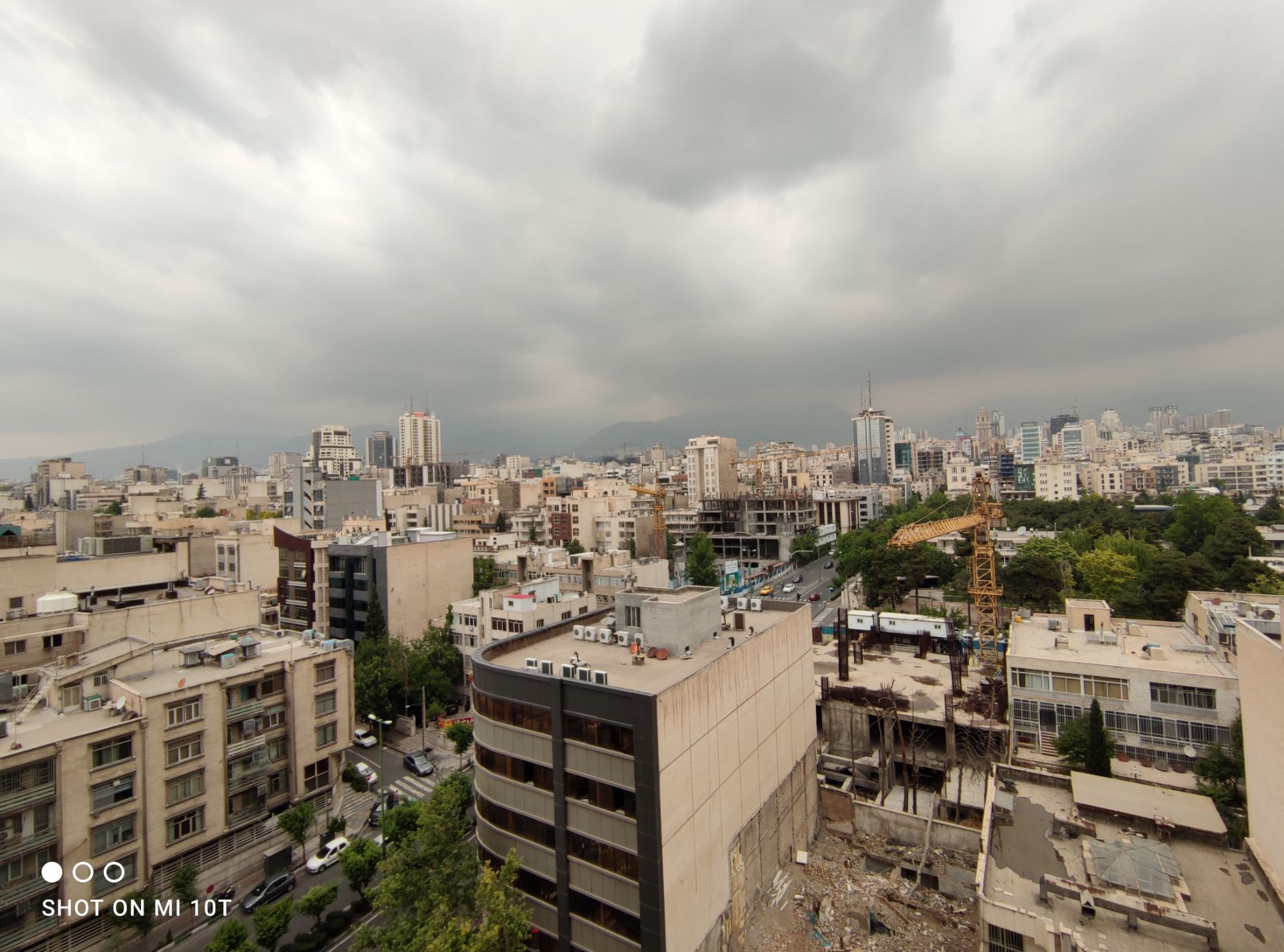 نمونه عکس دوربین اولتراواید شیائومی می 10 تی - نمای شمالی خیابان جردن