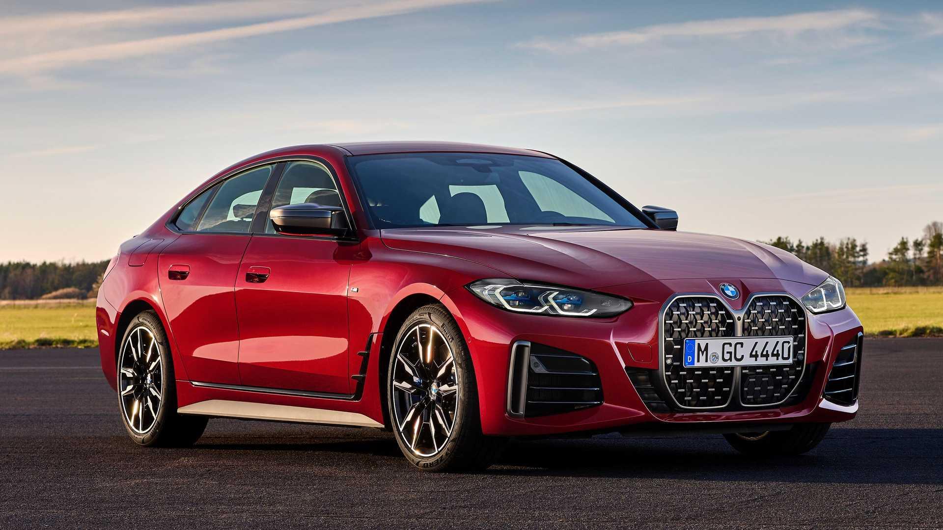 نمای بی ام و سری 4 گرن کوپه / 2022 BMW 4 Series Gran Coupe قرمز رنگ