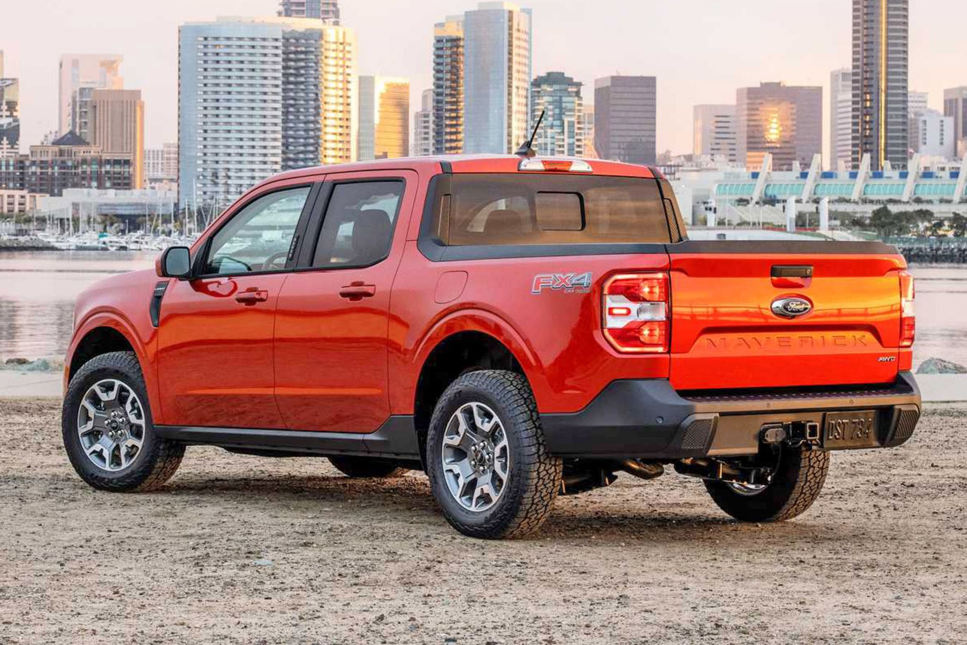 Ford Maverick 2022 نمای پشت فورد موریک