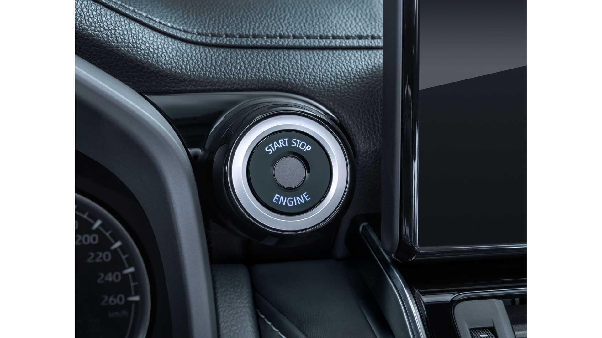 Toyota Land Cruiser 2022 تویوتا لندکروزر 300 کلید استارت