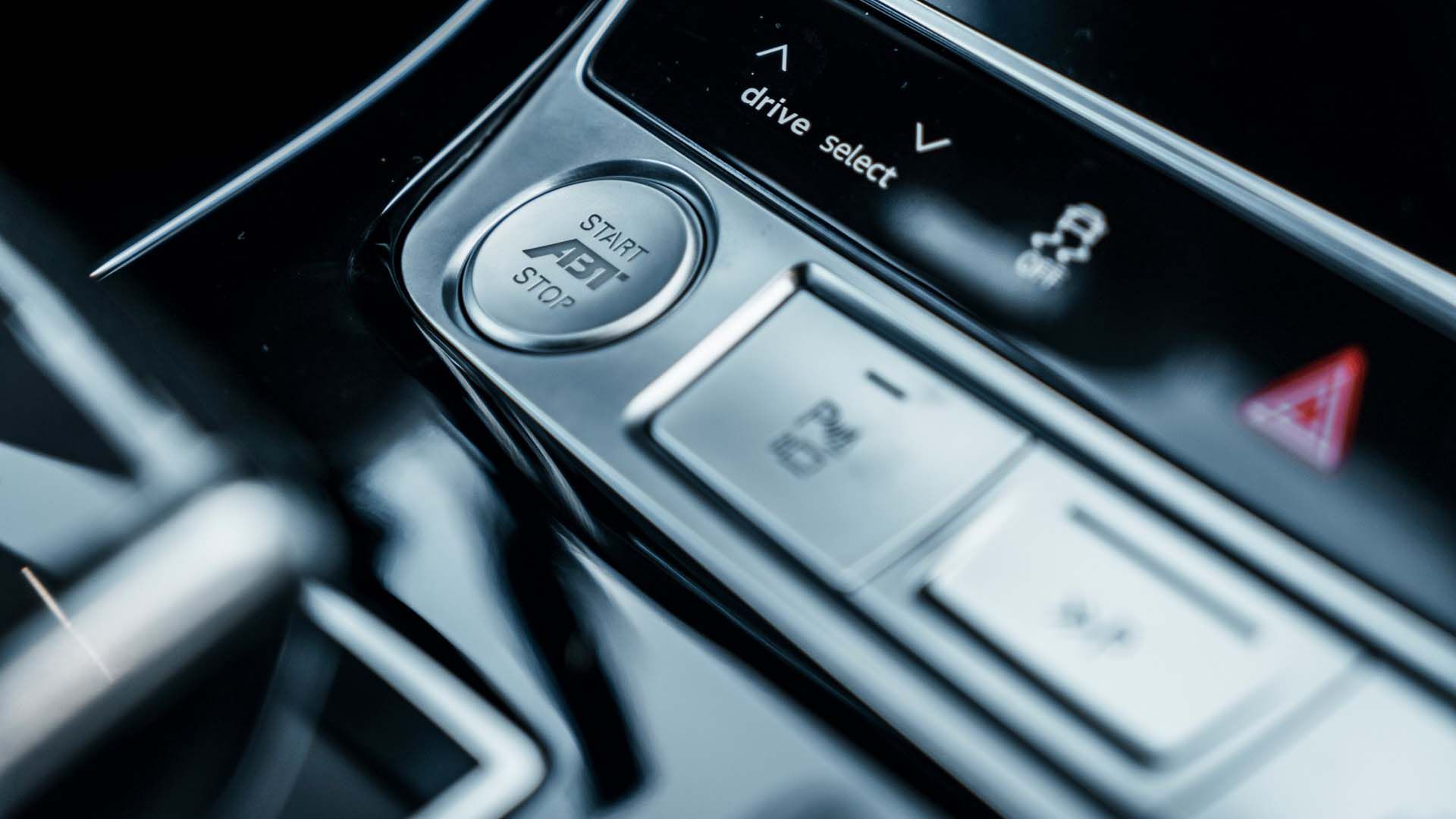 دکمه استارت استاپ آئودی اس کیو 7 تیونینگ ای بی تی اسپرتس‌لاین / ABT Sportsline Audi SQ7
