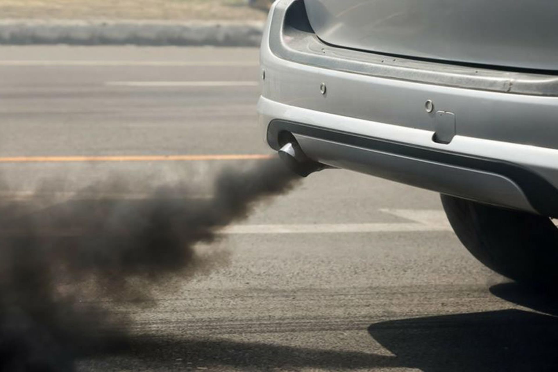 دود و آلاینده اگزوز خودرو 
