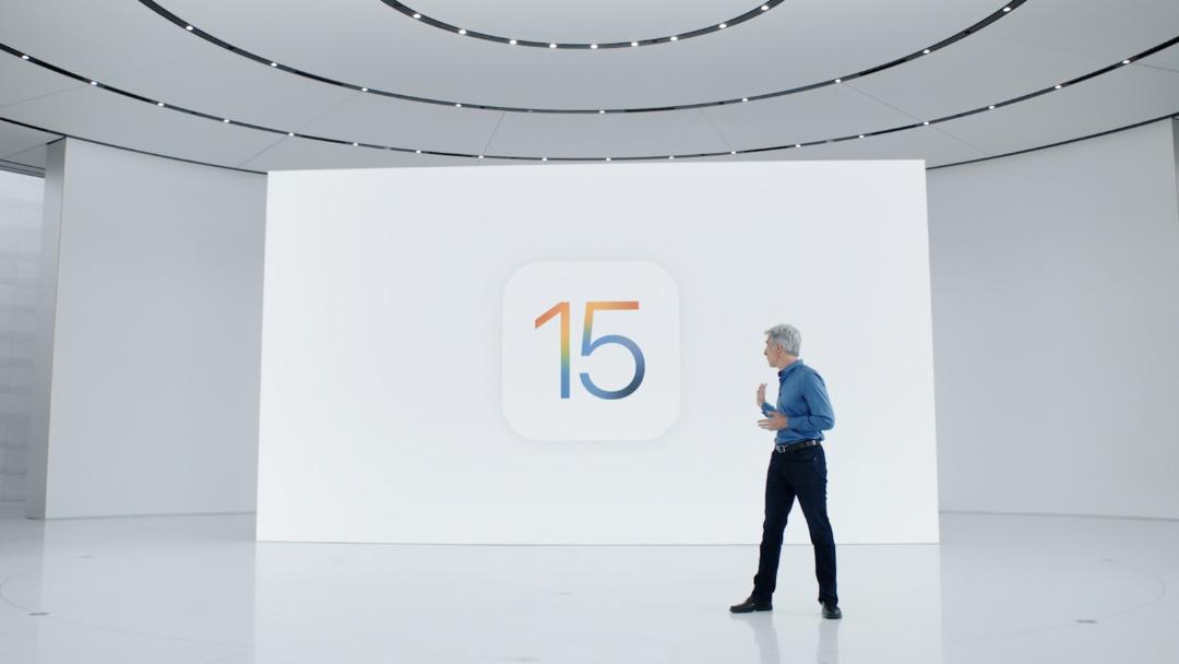 کاور مطلب معرفی iOS 15