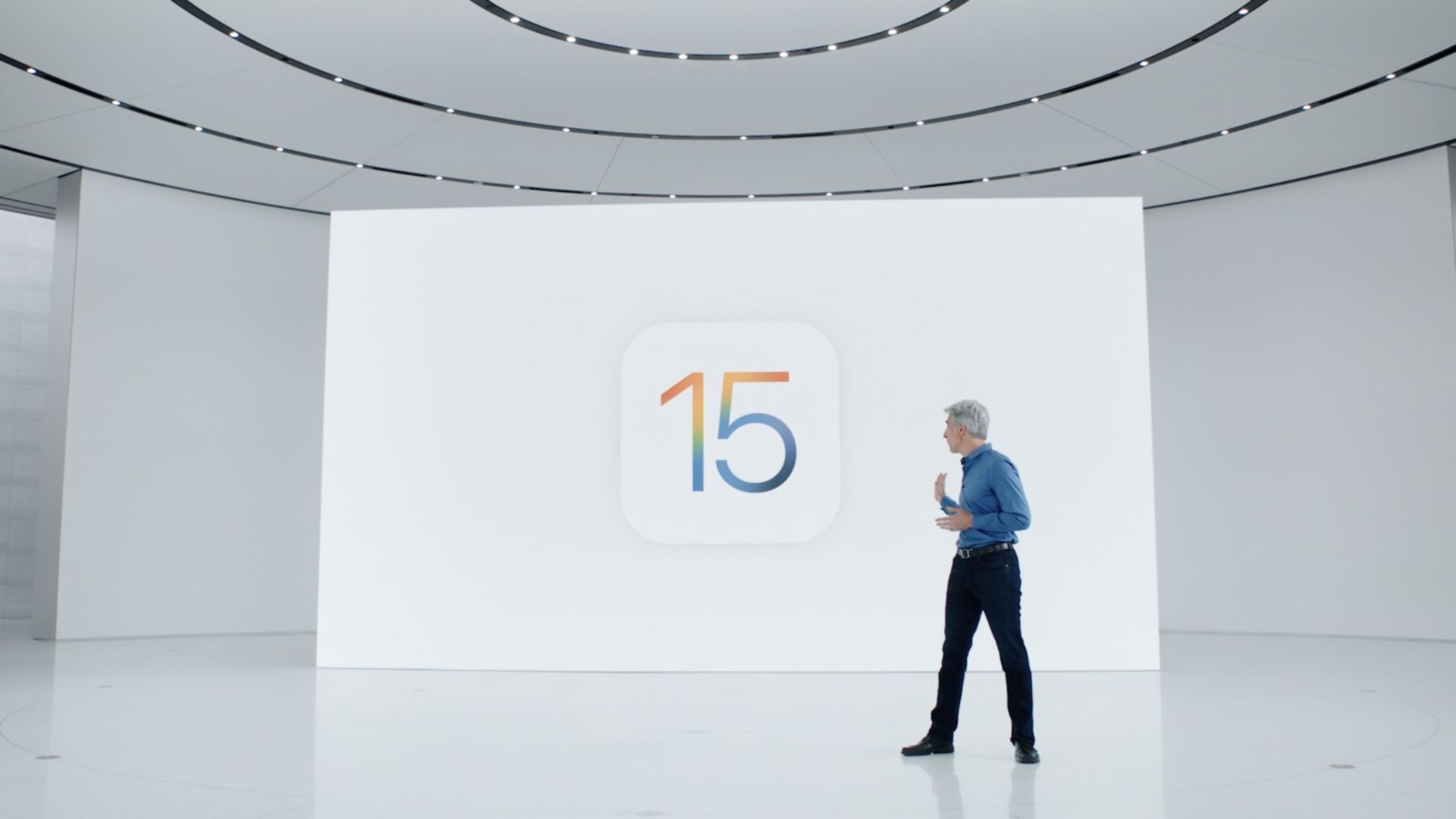 کاور مطلب معرفی iOS 15