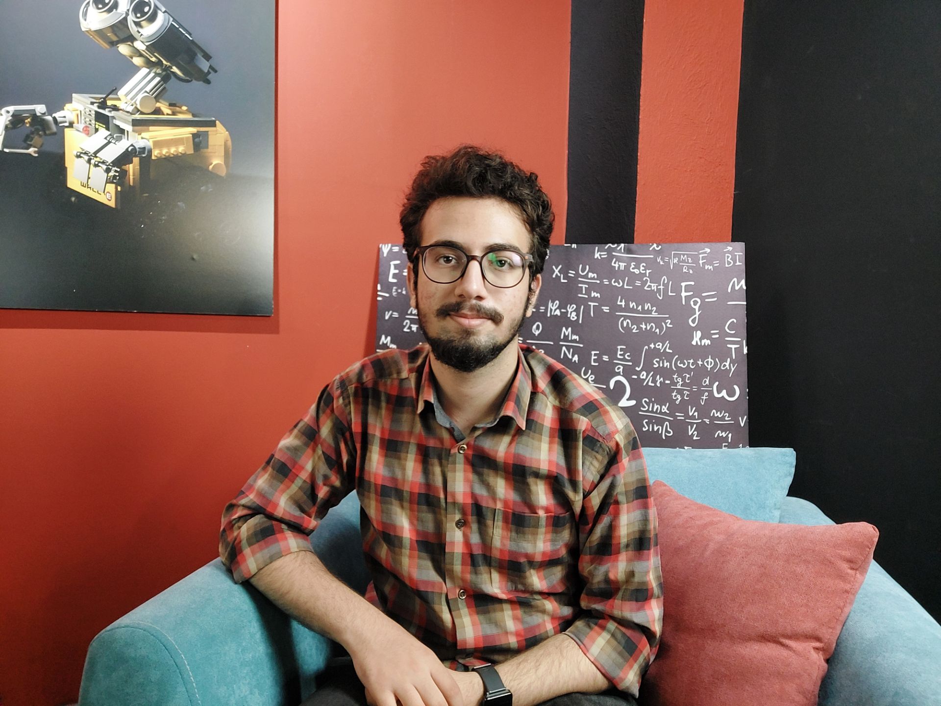 عکس سلفی در نور مناسب گلکسی A52