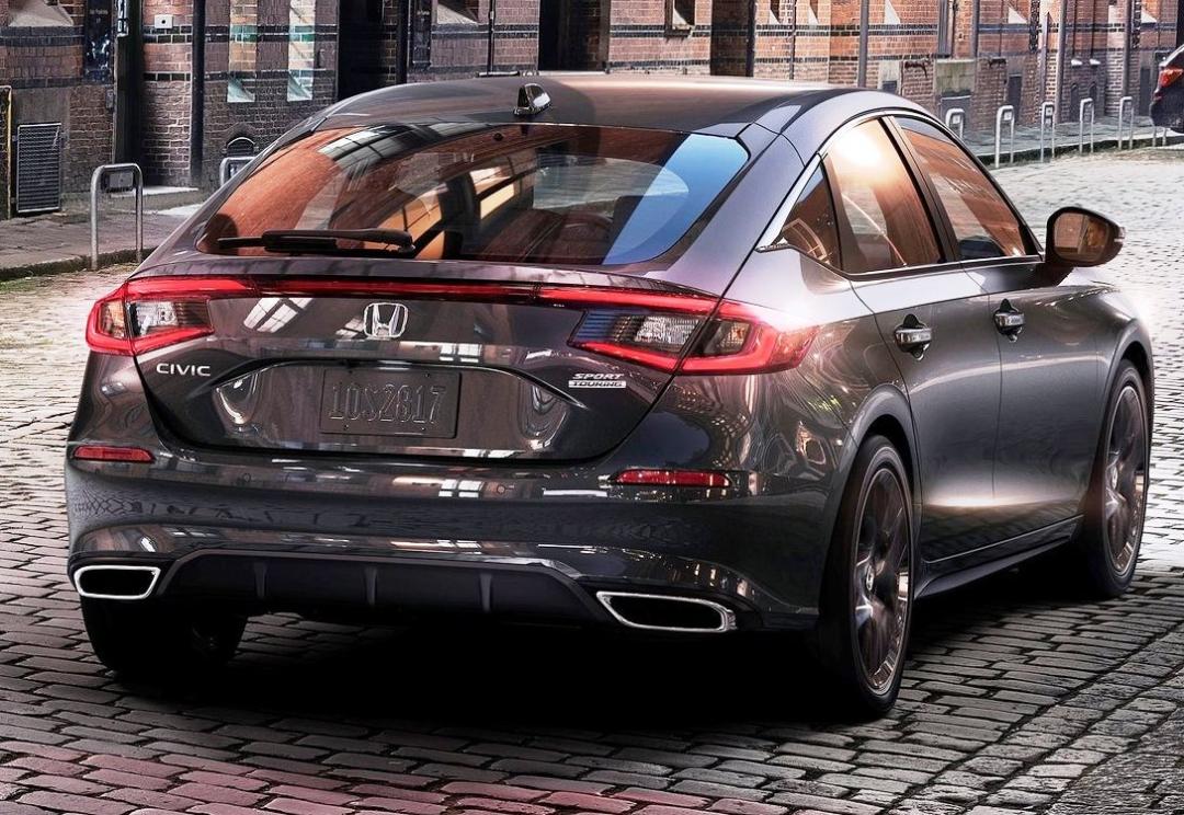 Honda Civic Hatchback نمای پشت هوندای سیویک هاچبک 2022