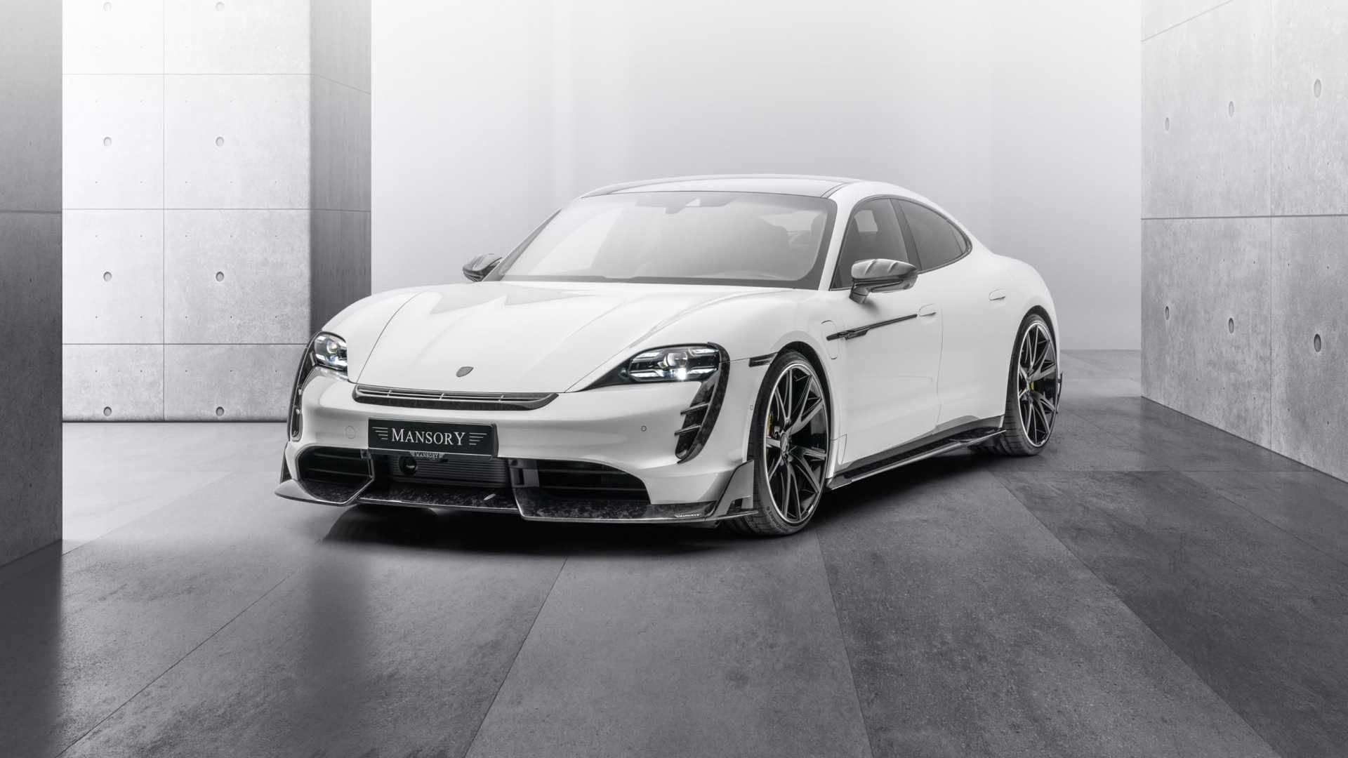 نمای پورشه تایکان تیونینگ منصوری / Mansory Porsche Taycan سفید رنگَ