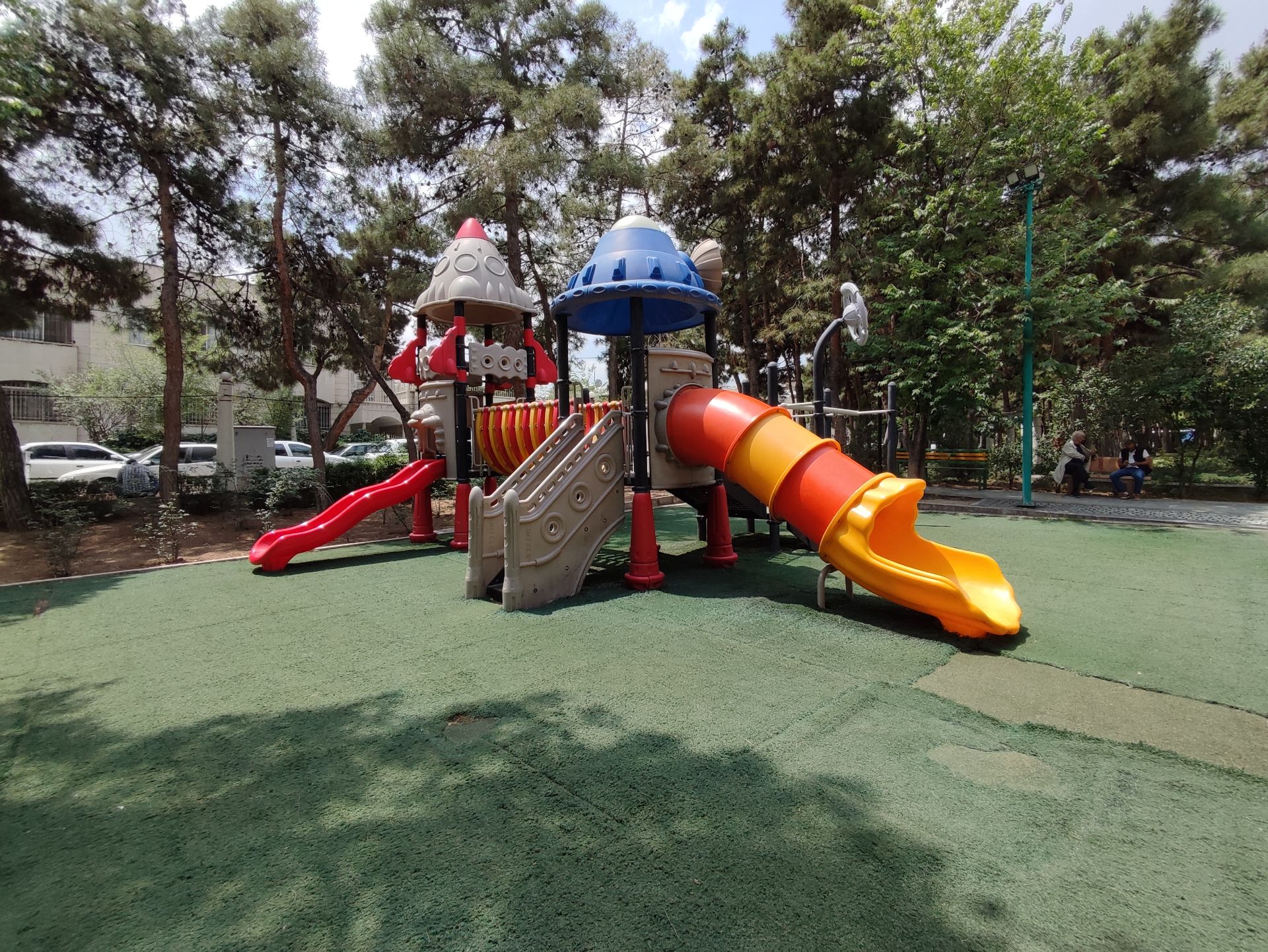 رنگ‌ها در عکس دوربین اولتراواید می ۱۱ لایت