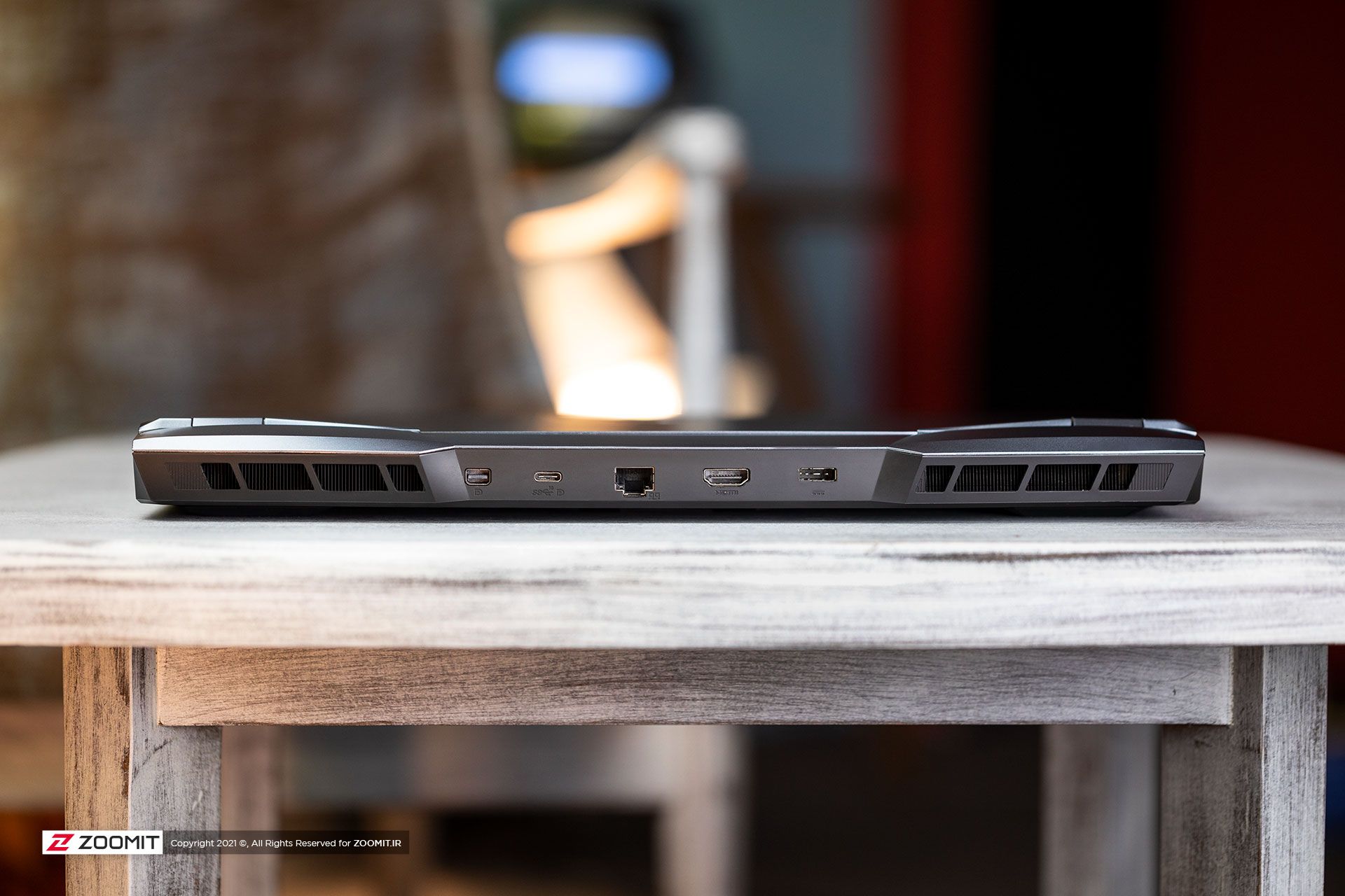 درگاه پشت لپ تاپ MSI GE66 Raider