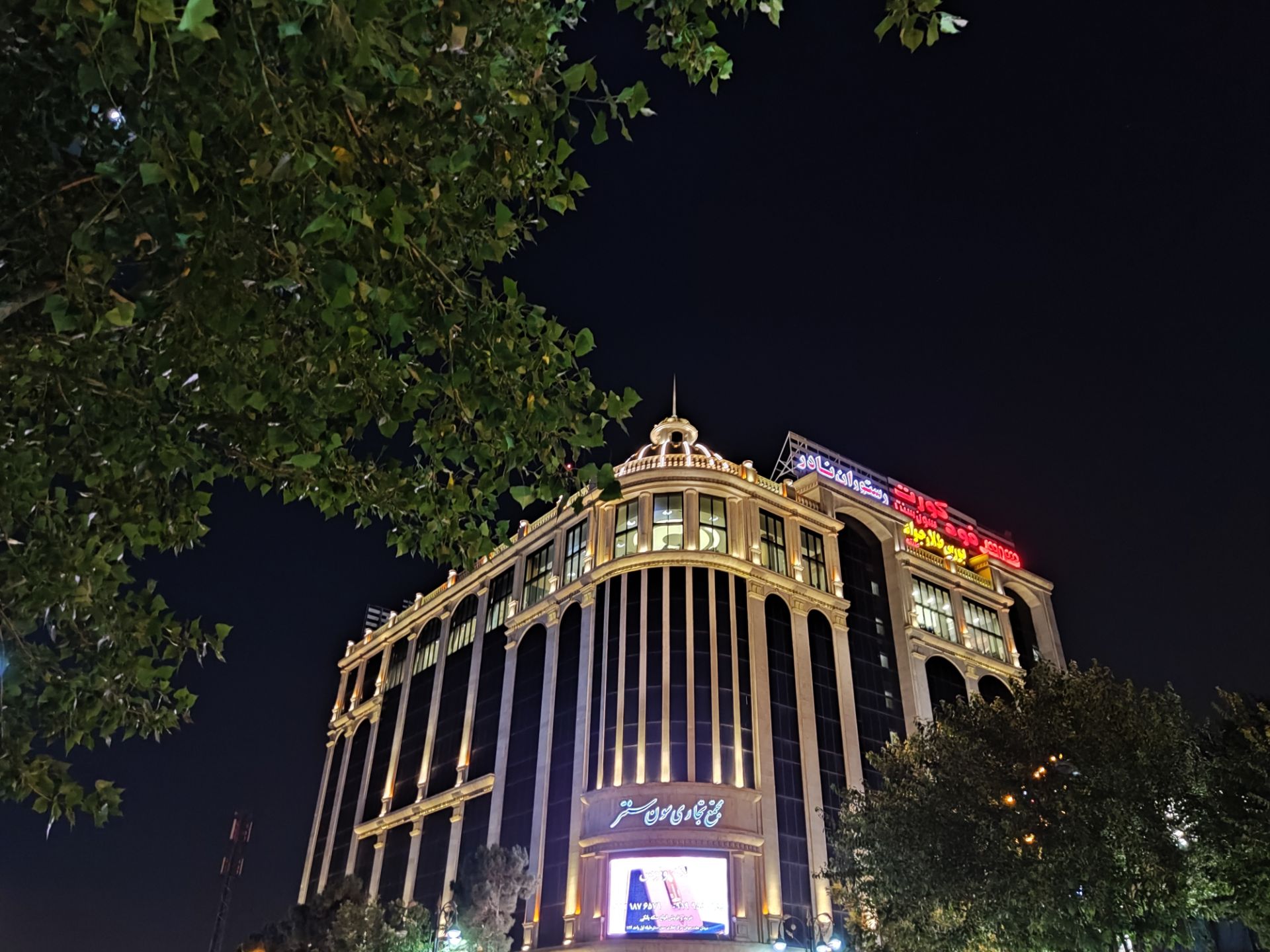 عکس واید پوکو F3‌ با حالت Photo