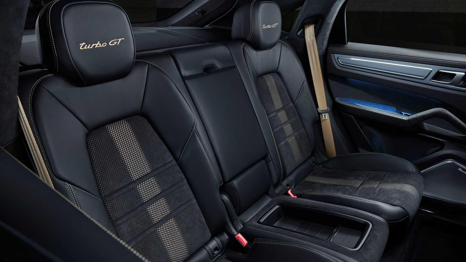 Porsche Cayenne Turbo GT نمای صندلی عقب پورشه کاین توربو جی تی