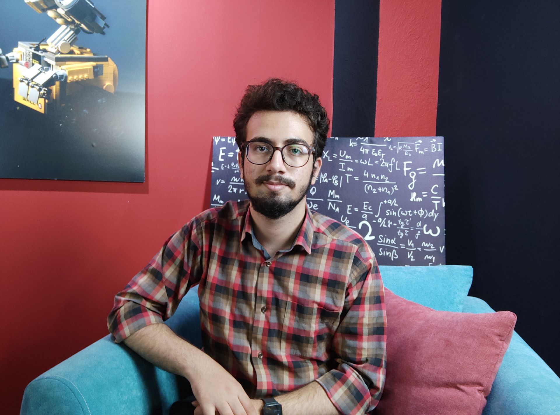 عکس سلفی در نور مناسب ردمی نوت ۱۰