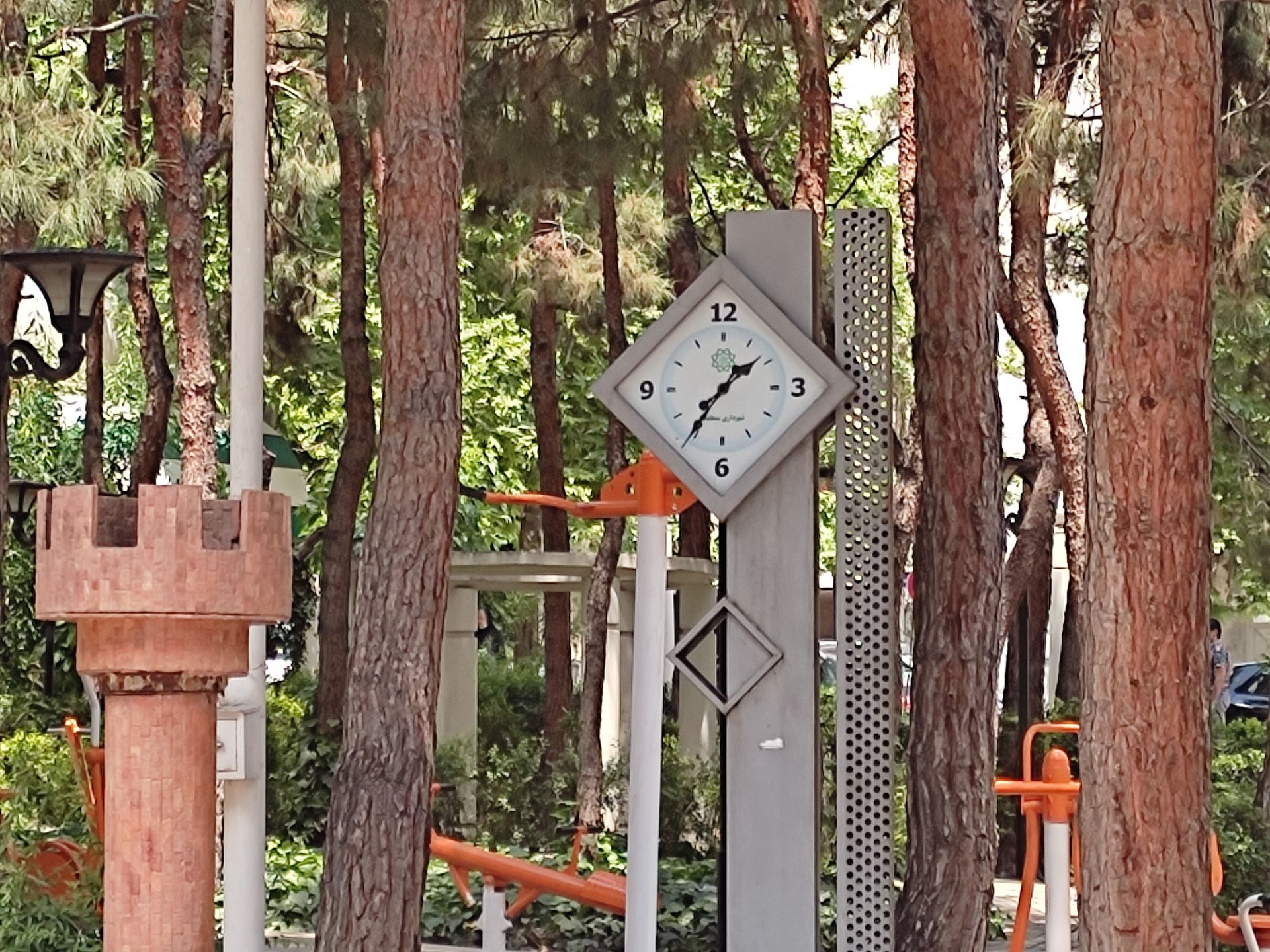 بزرگ‌نمایی ۴ برابری دوربین واید ردمی نوت ۱۰