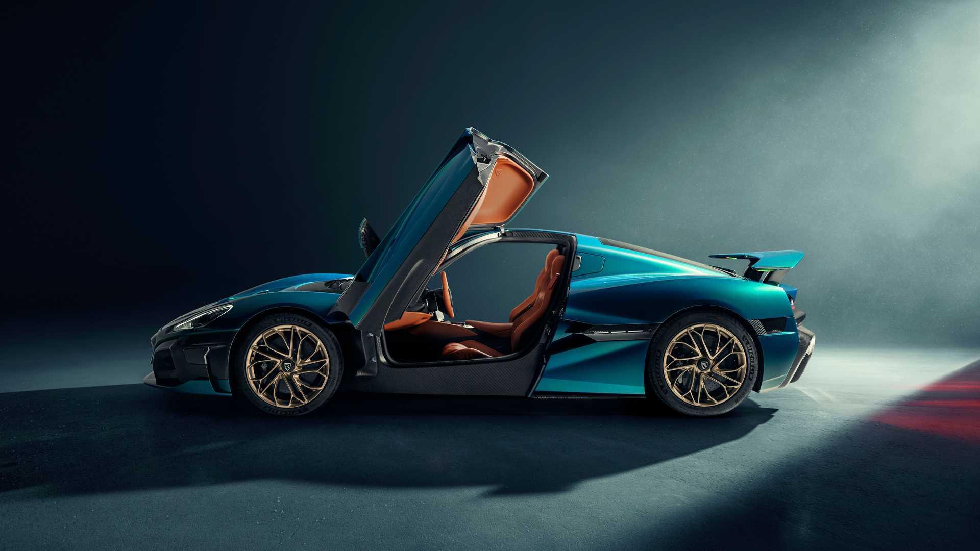 نمای جانبی ابرخودرو برقی ریمک نوارا Rimac Nevera