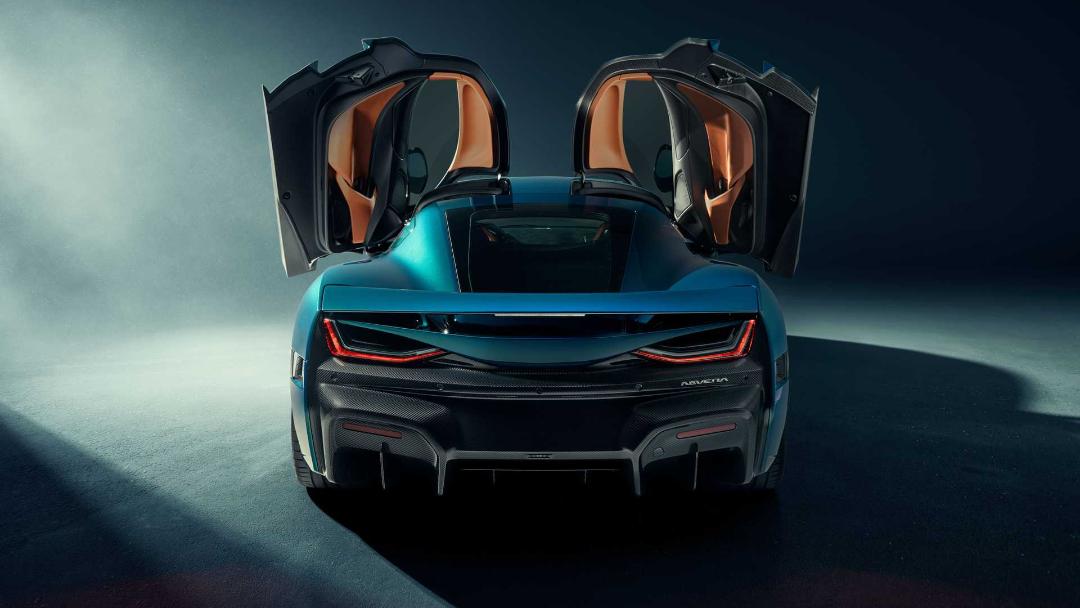 نمای پشت ابرخودرو برقی ریمک نوارا Rimac Nevera