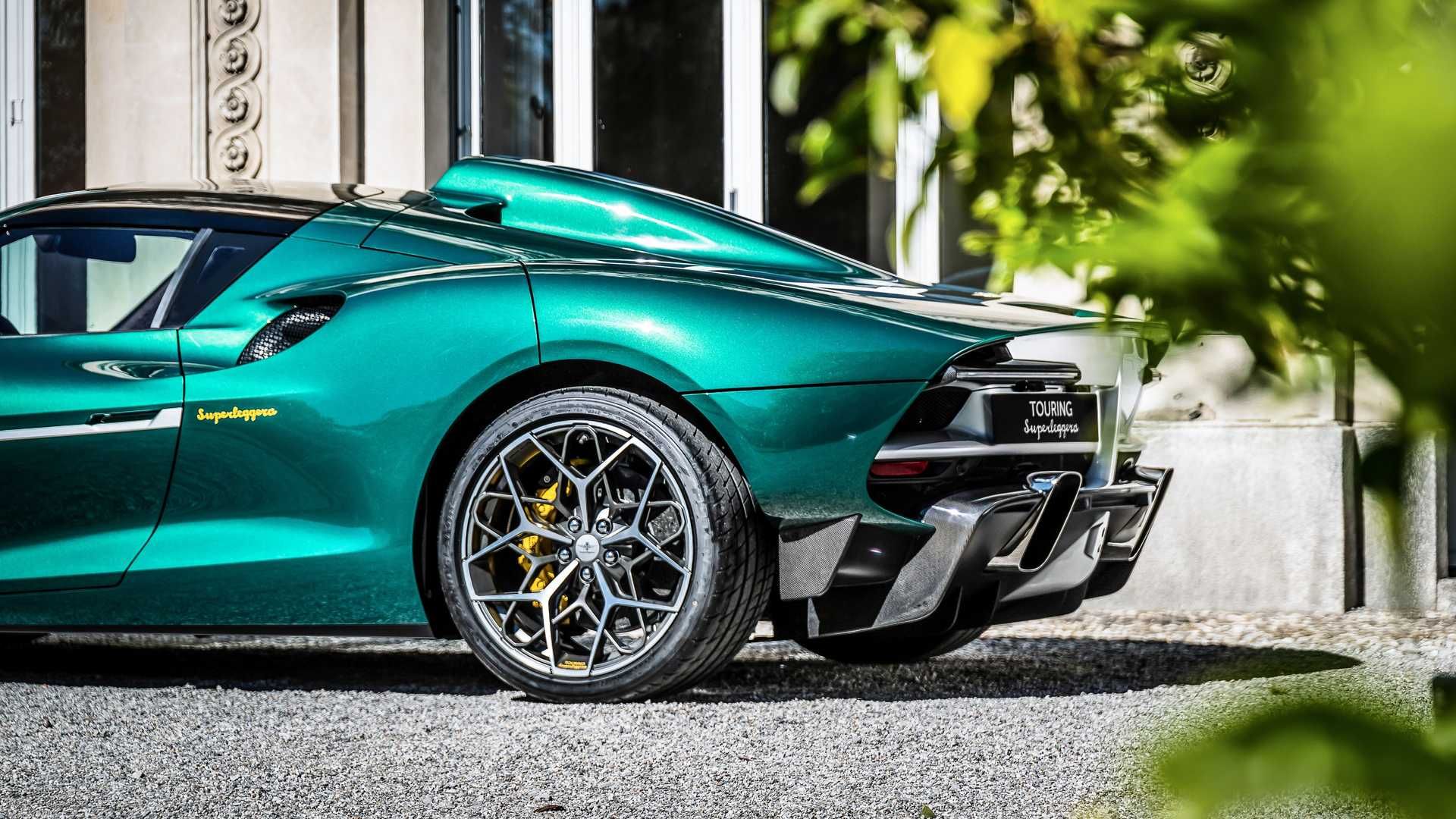 نمای عقب تورینگ سوپرلجرا آرس آر اچ 95 / Touring Superleggera Arese RH95 مبتنی بر فراری 488 پیستا / Ferrari 488 Pista