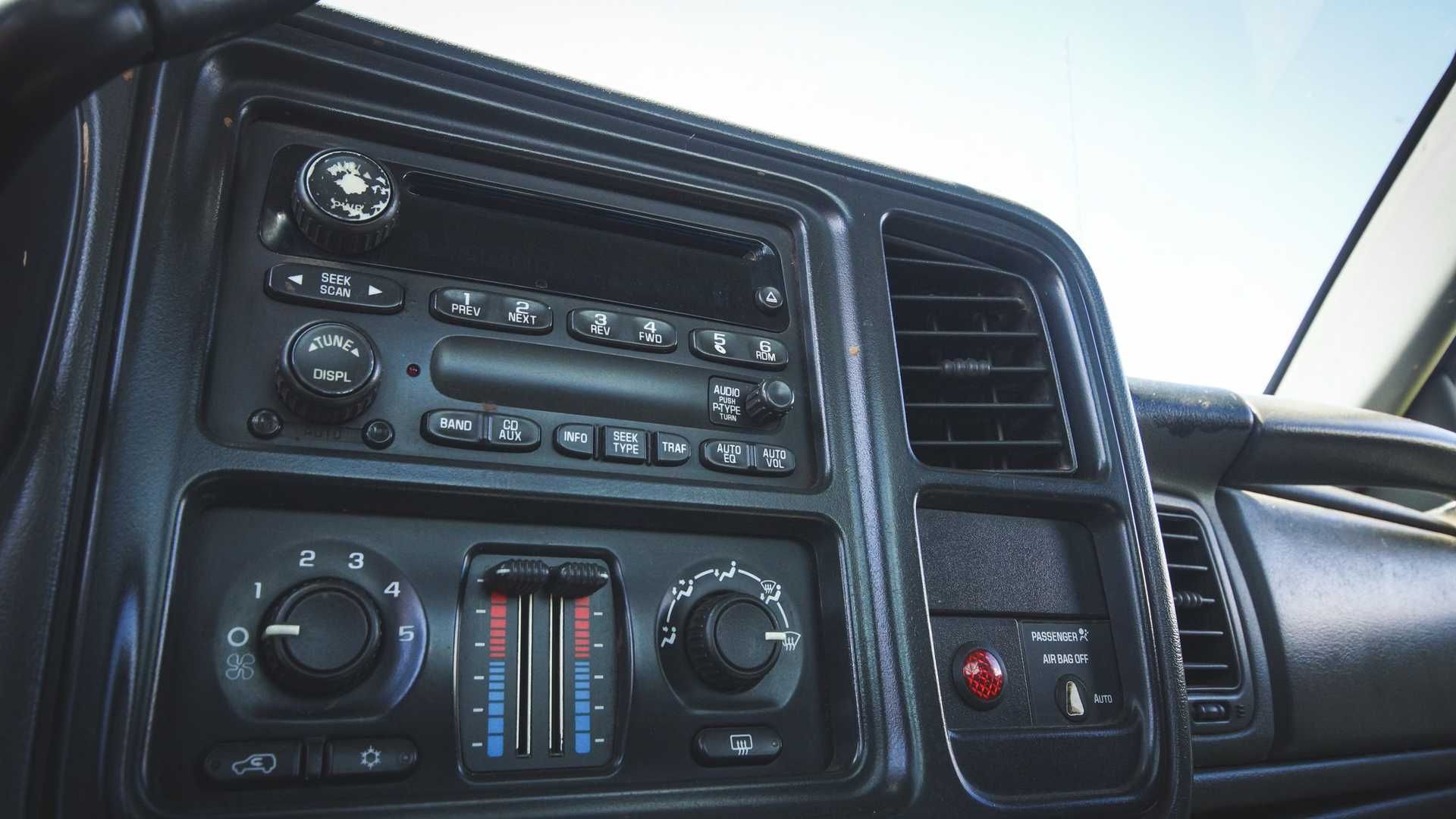 داشبورد وانت مانستر شورولت سیلورادو / Chevrolet Silverado Monster Truck