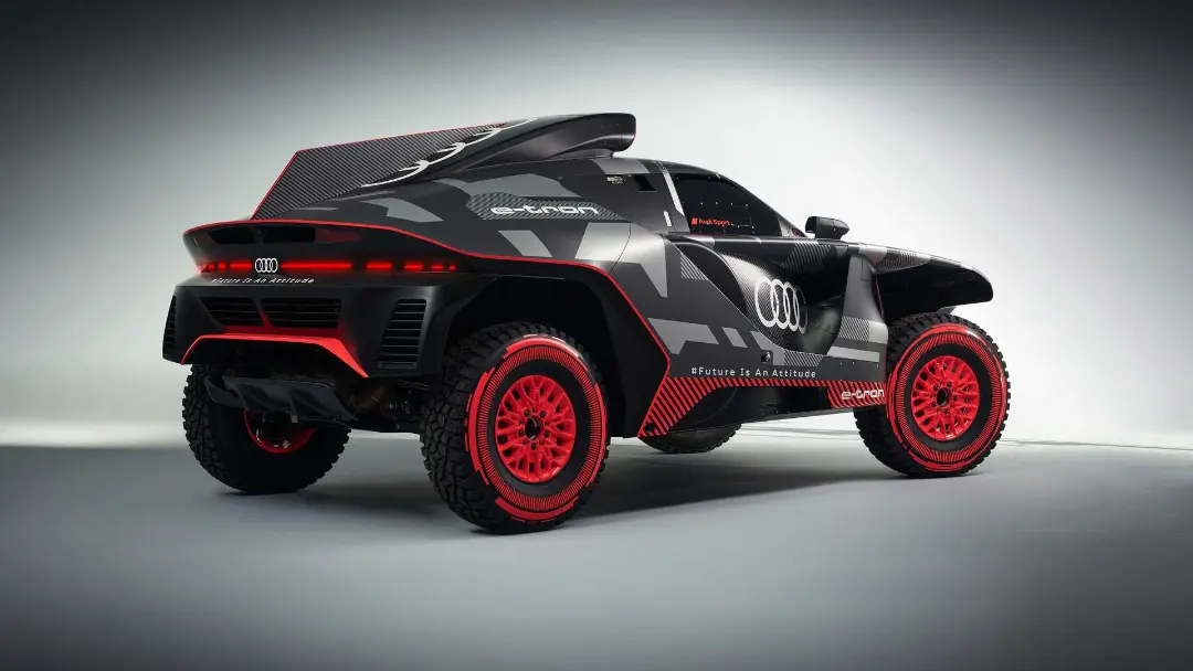 نمای پشت Audi RS Q E-Tron شاسی بلند برقی ائودی 