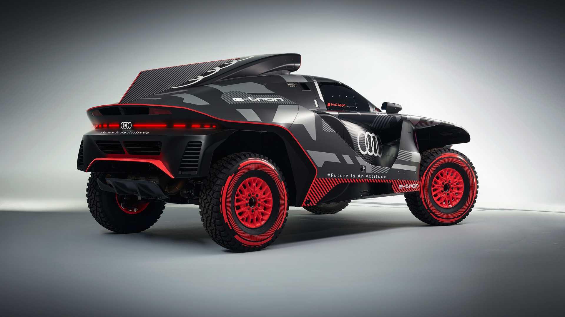 نمای پشت Audi RS Q E-Tron شاسی بلند برقی ائودی 