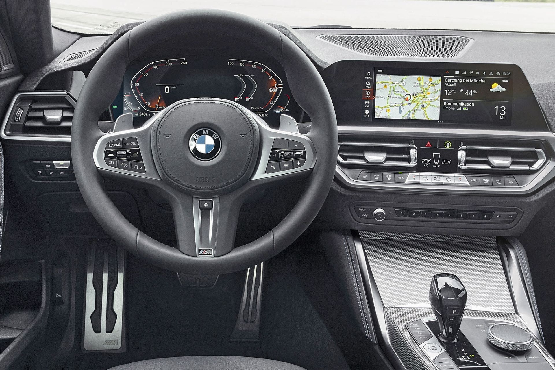 BMW M240 نمای فرمان بی ام و سری 2 مدل 2022