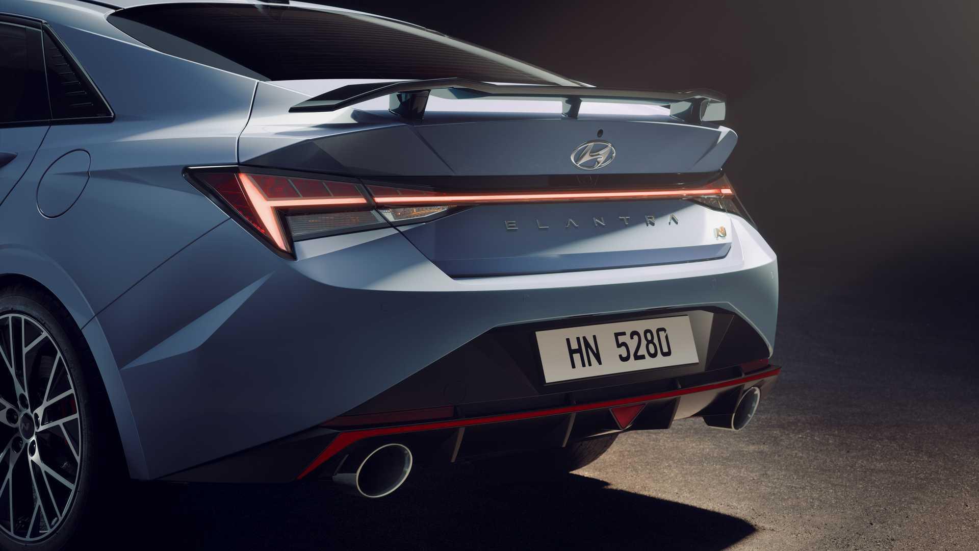 نمای عقب Hyundai Elantra N هیوندای الانترا 