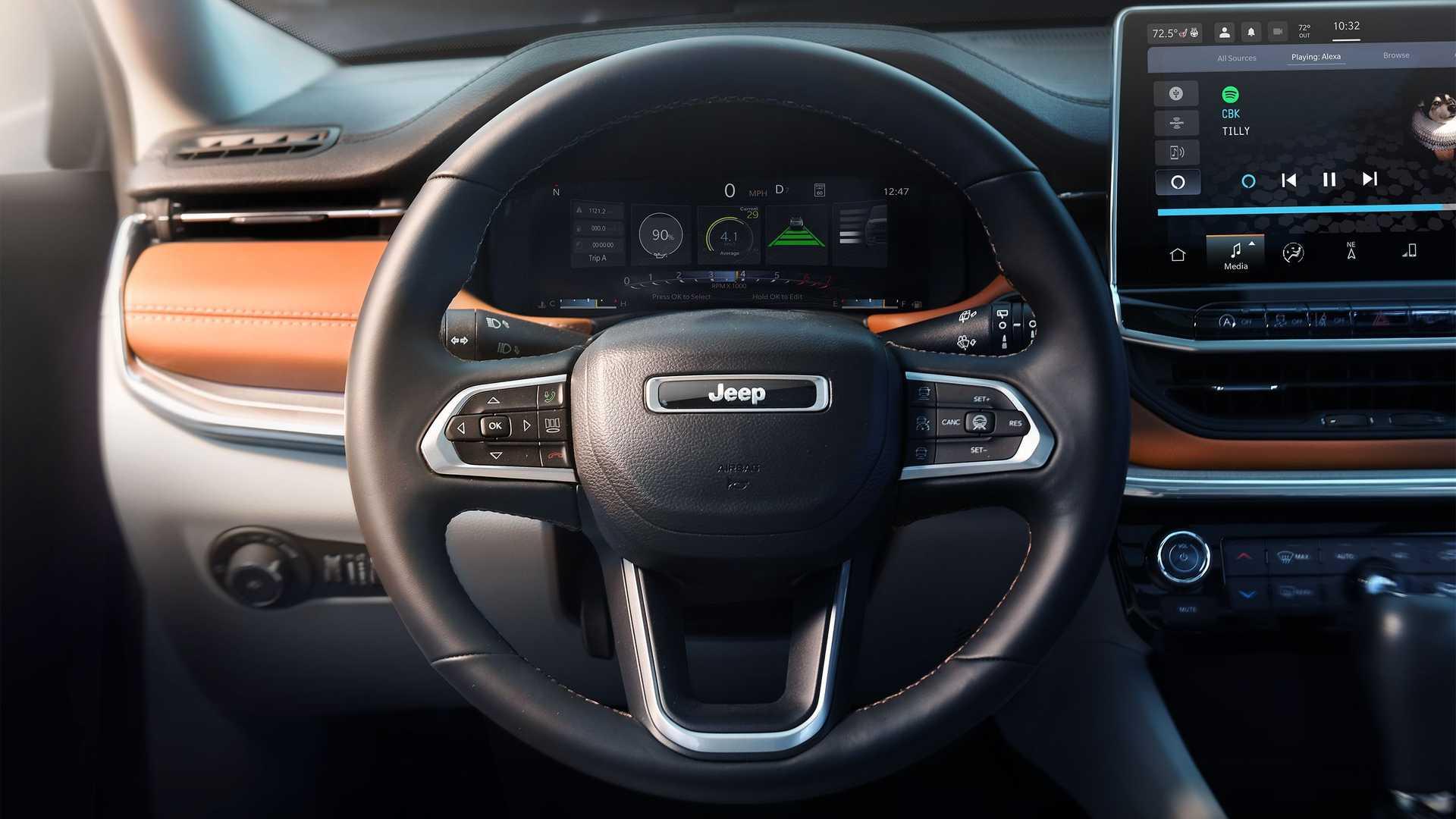 غربیلک فرمان شاسی بلند جیپ کامپس 2022 / 2022 Jeep Compass SUV