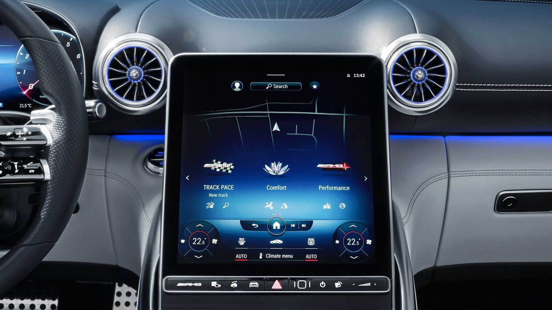 نمای جلو نمایشگر نسل جدید مرسدس آ ام گ اس ال / 2022 Mercedes-AMG SL Interior