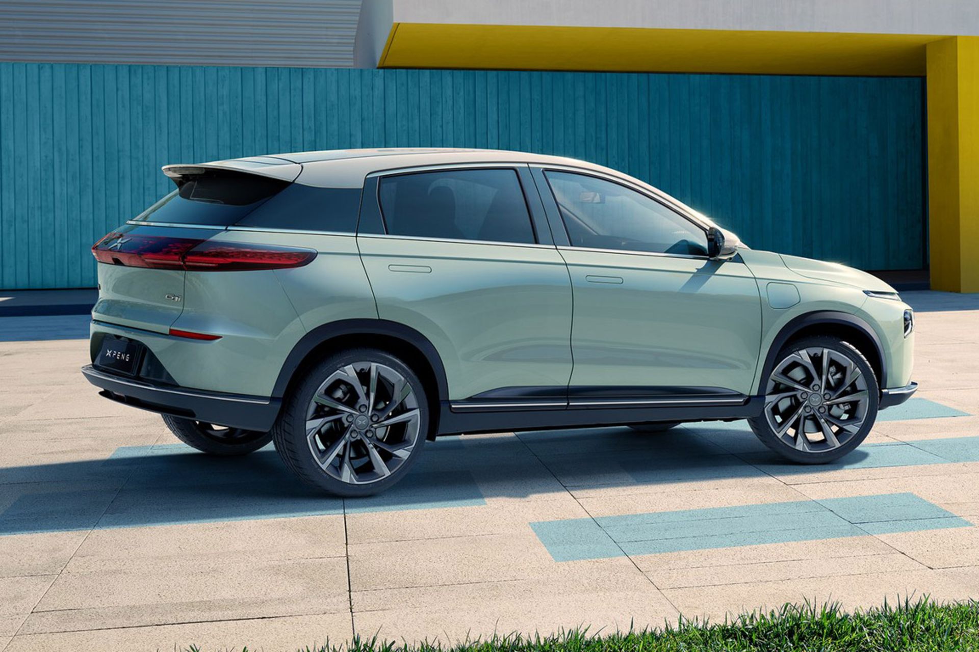 نمای پشت XPeng  Facelifted G3  اکس پنگ 2021