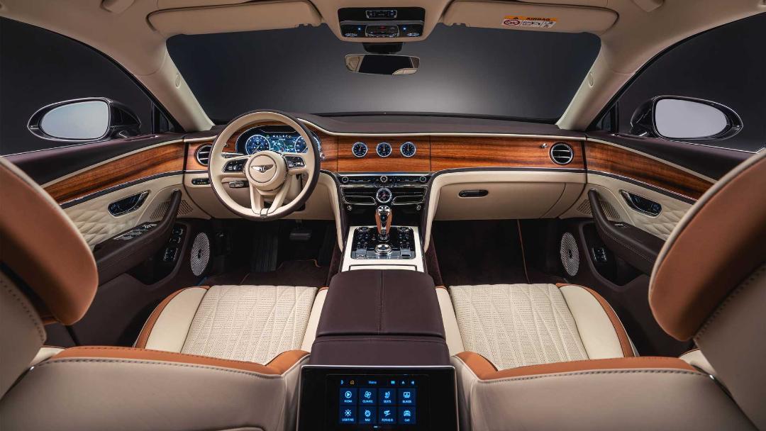 نمای داخلی Bentley Flying Spur Odyssean بنتلی فلاینگ اسپر هیبرید