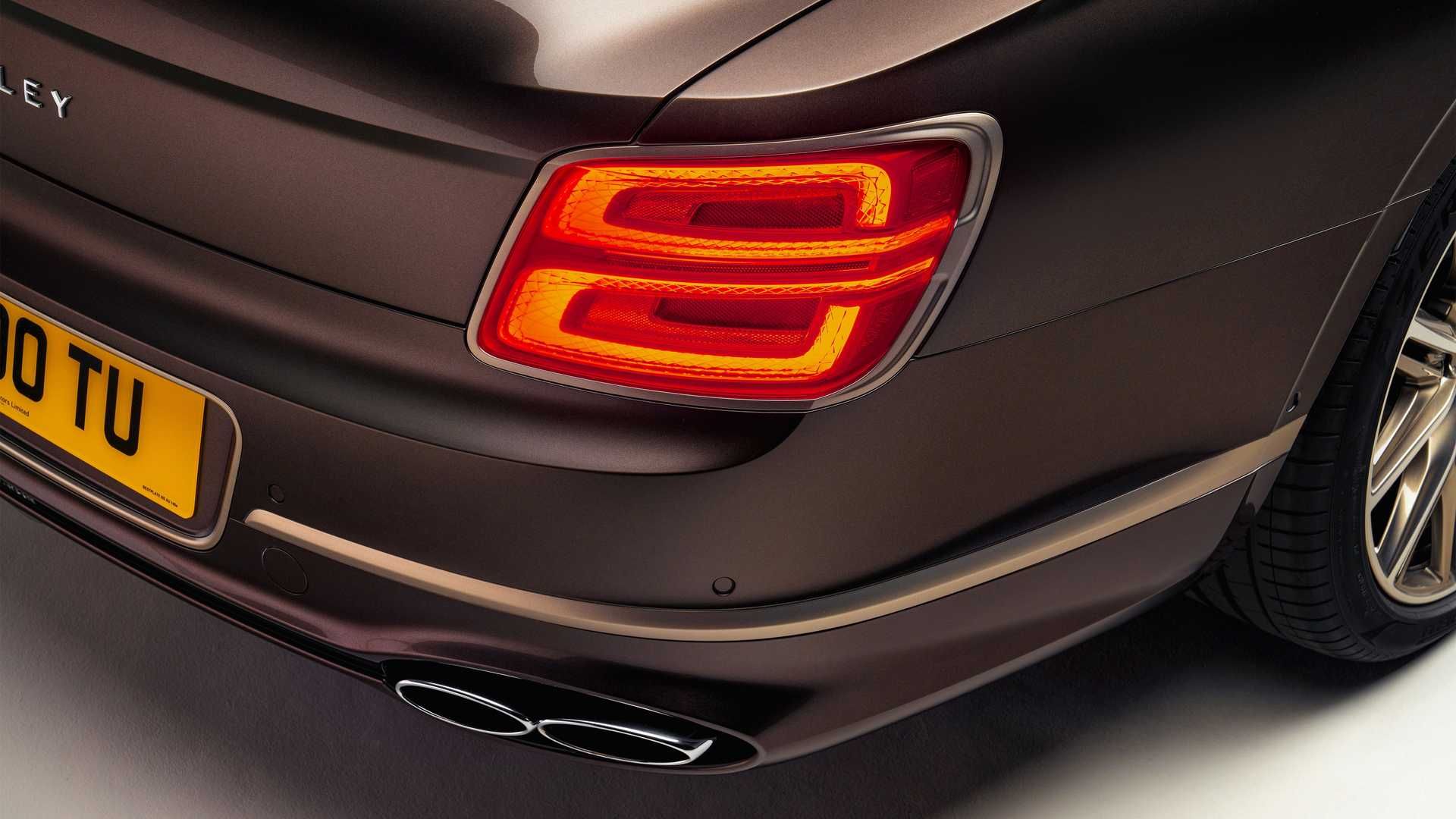چراغ و اگزوز  Bentley Flying Spur Odyssean بنتلی فلاینگ اسپر هیبرید