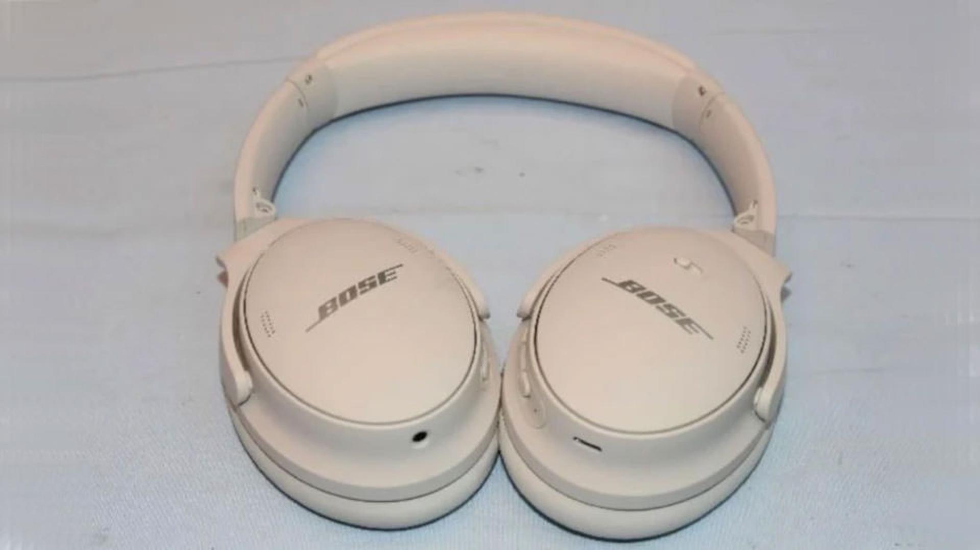 هدست QuietComfort 45 شرکت بوز