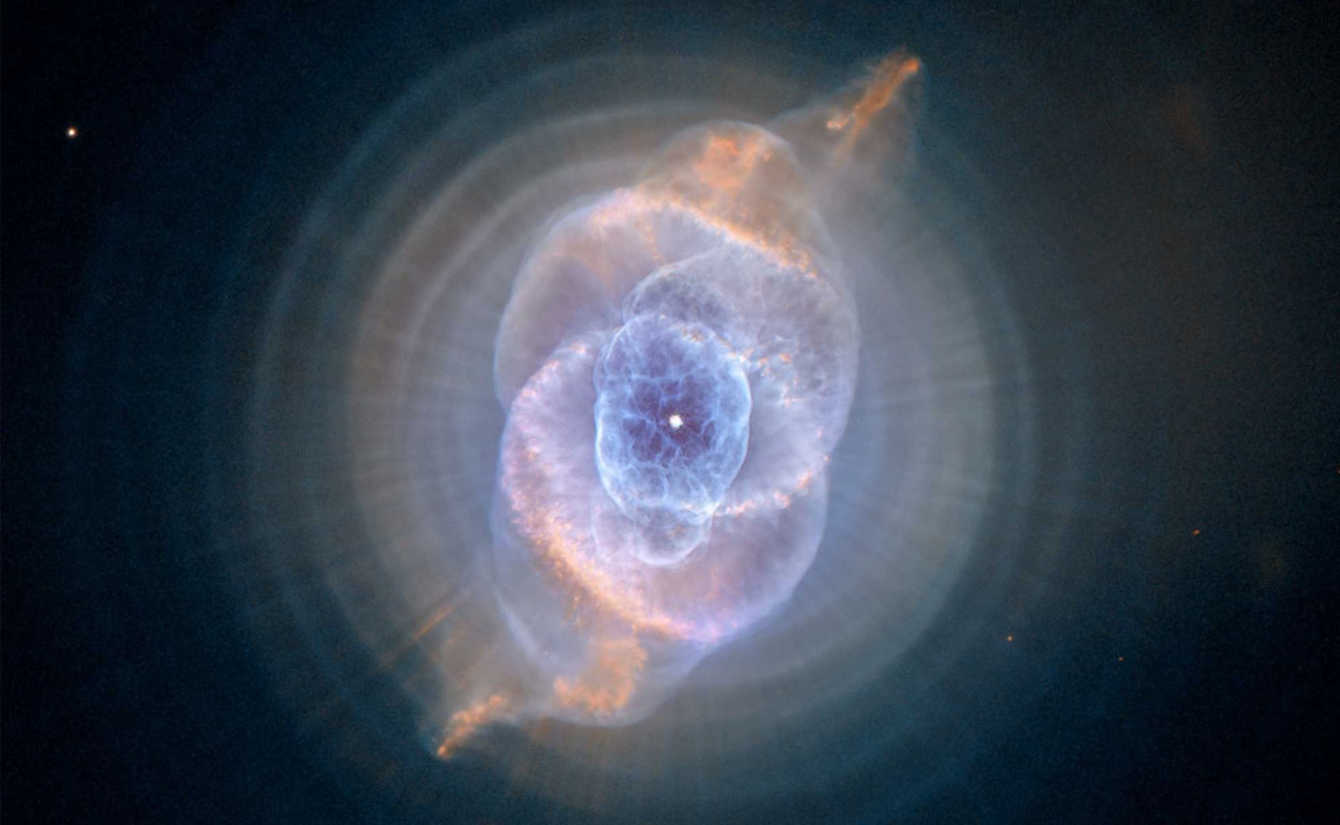 مرجع متخصصين ايران سحابي چشم گربه (Cat’s Eye Nebula)