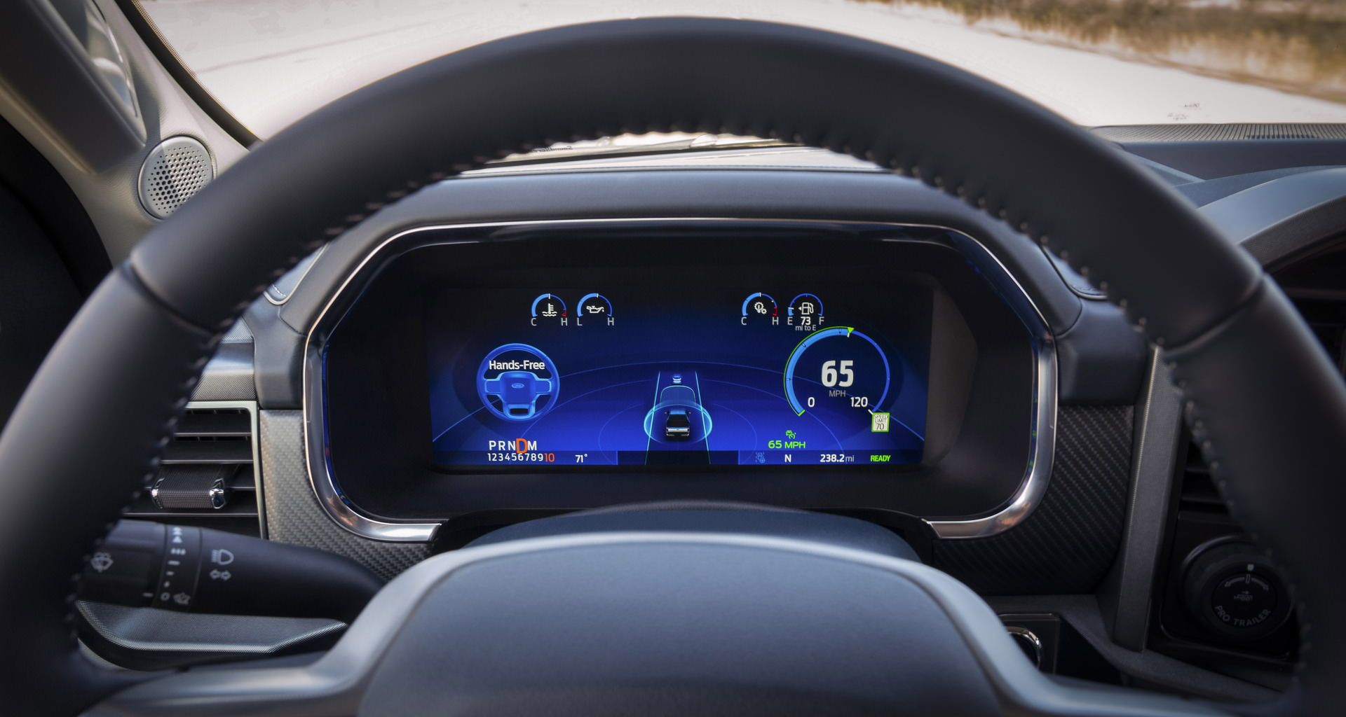 سیستم نیمه خودران بلوکروز فورد / Ford BlueCruise در نمایشگر جلوداشبورد