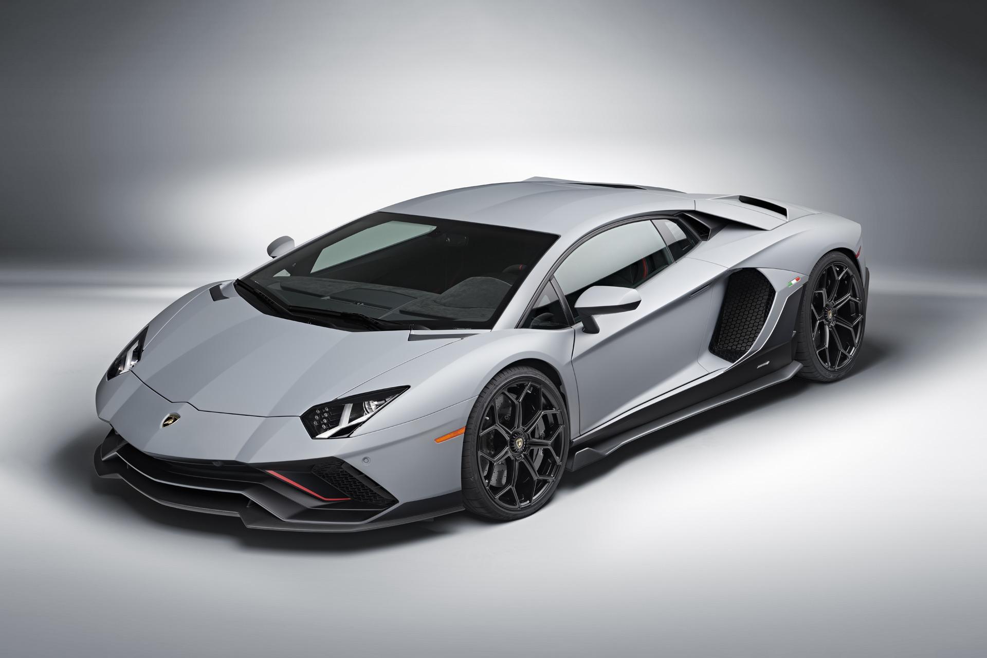 نمای جلو Lamborghini Aventador Ultimate  لامبورگینی اونتادور اولتیمای