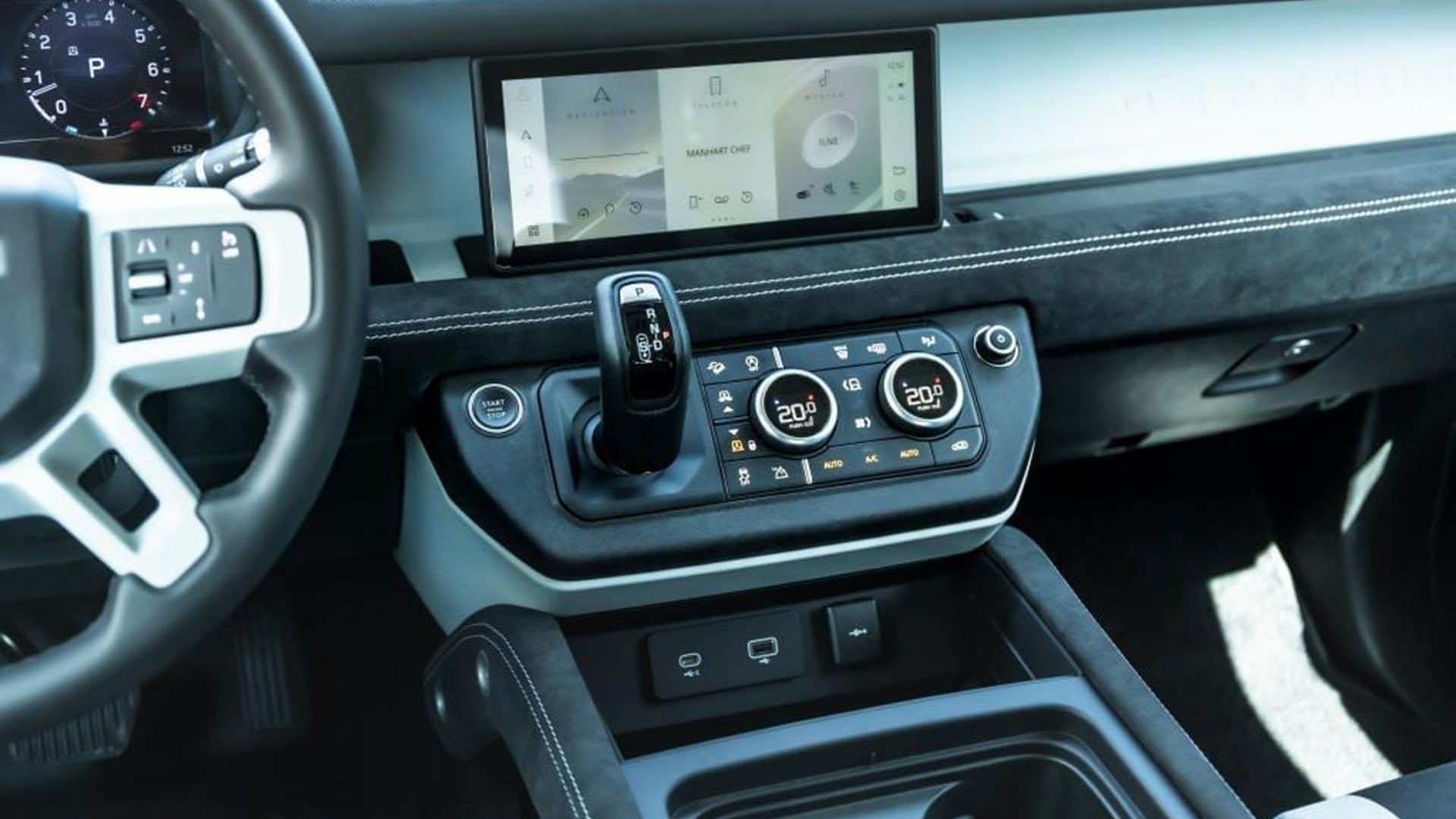 داشبورد منهارت دی پی 500 لندرور دیفندر / Manhart DP 500 Land Rover Defender