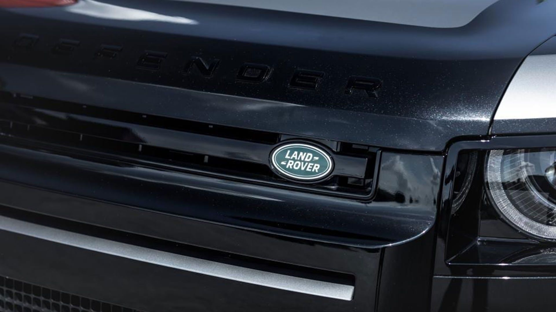 جلوپنجره منهارت دی پی 500 لندرور دیفندر / Manhart DP 500 Land Rover Defender