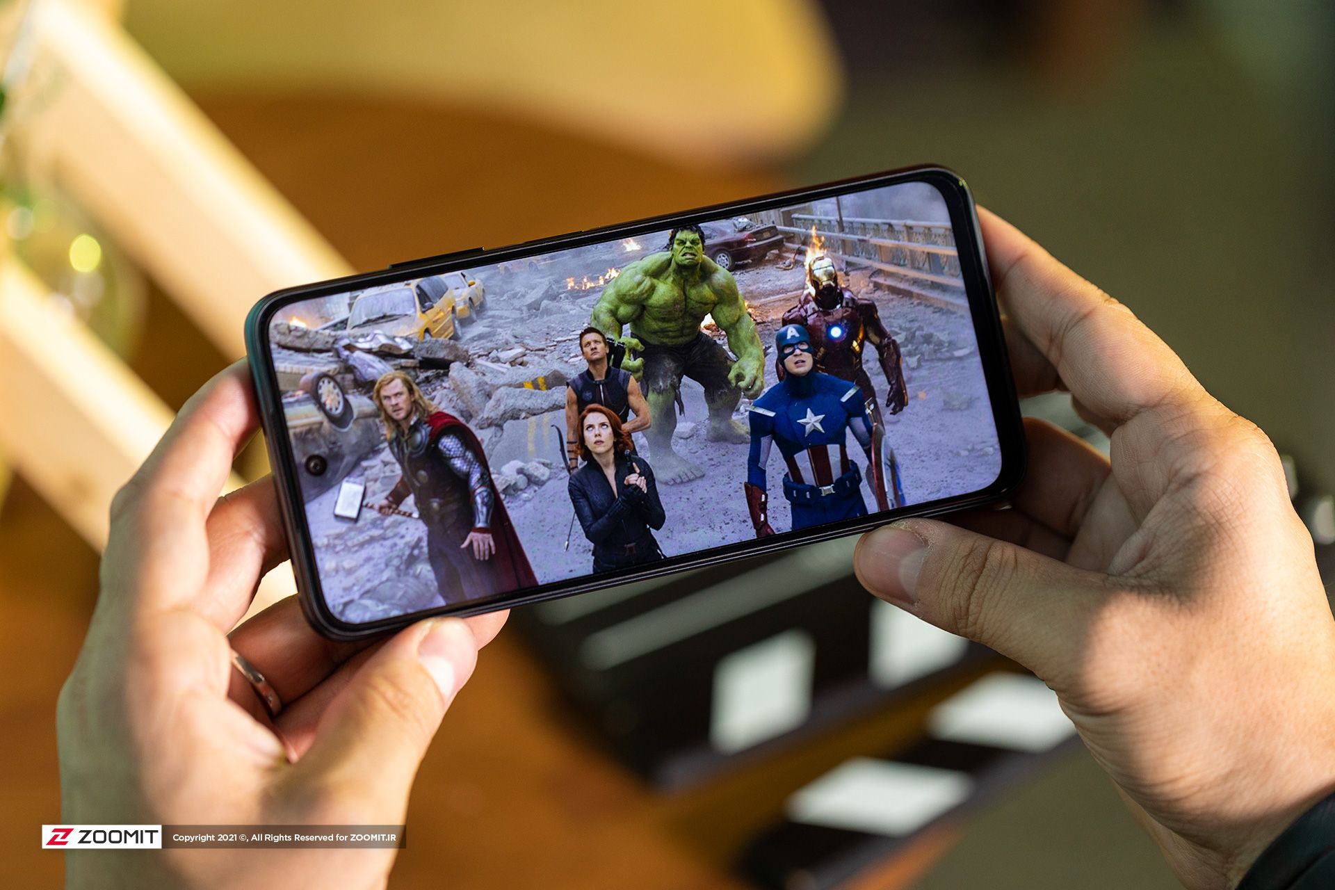 پخش فیلم با پوکو ام ۳ پرو