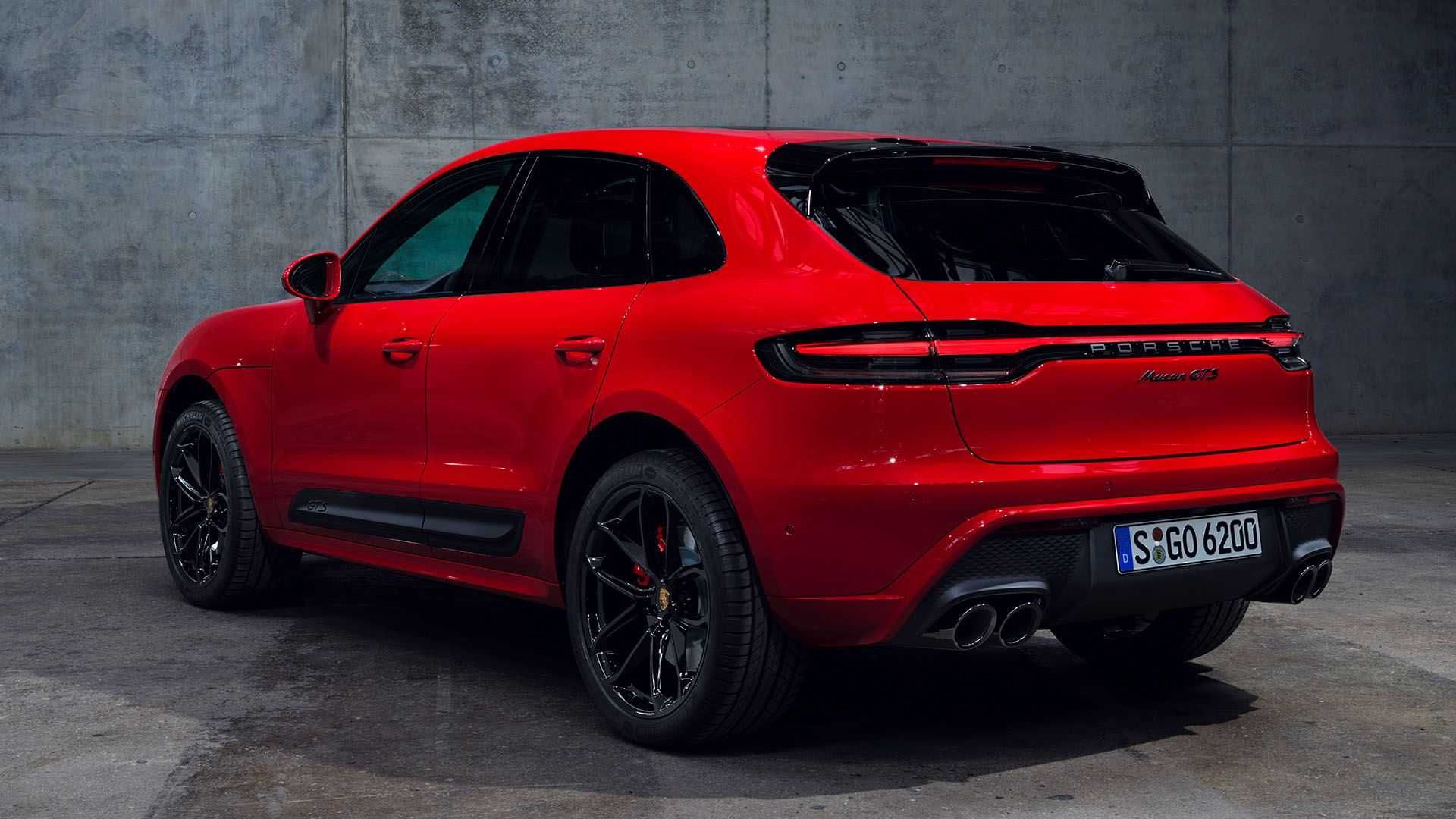 نمای پشت Porsche Macan 2022 پورشه ماکان