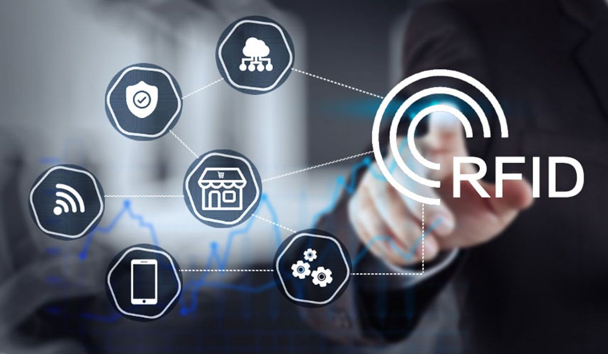 فناوری RFID چیست ؛ آشنایی با شناسایی فرکانس رادیویی و انواع کاربرد آن