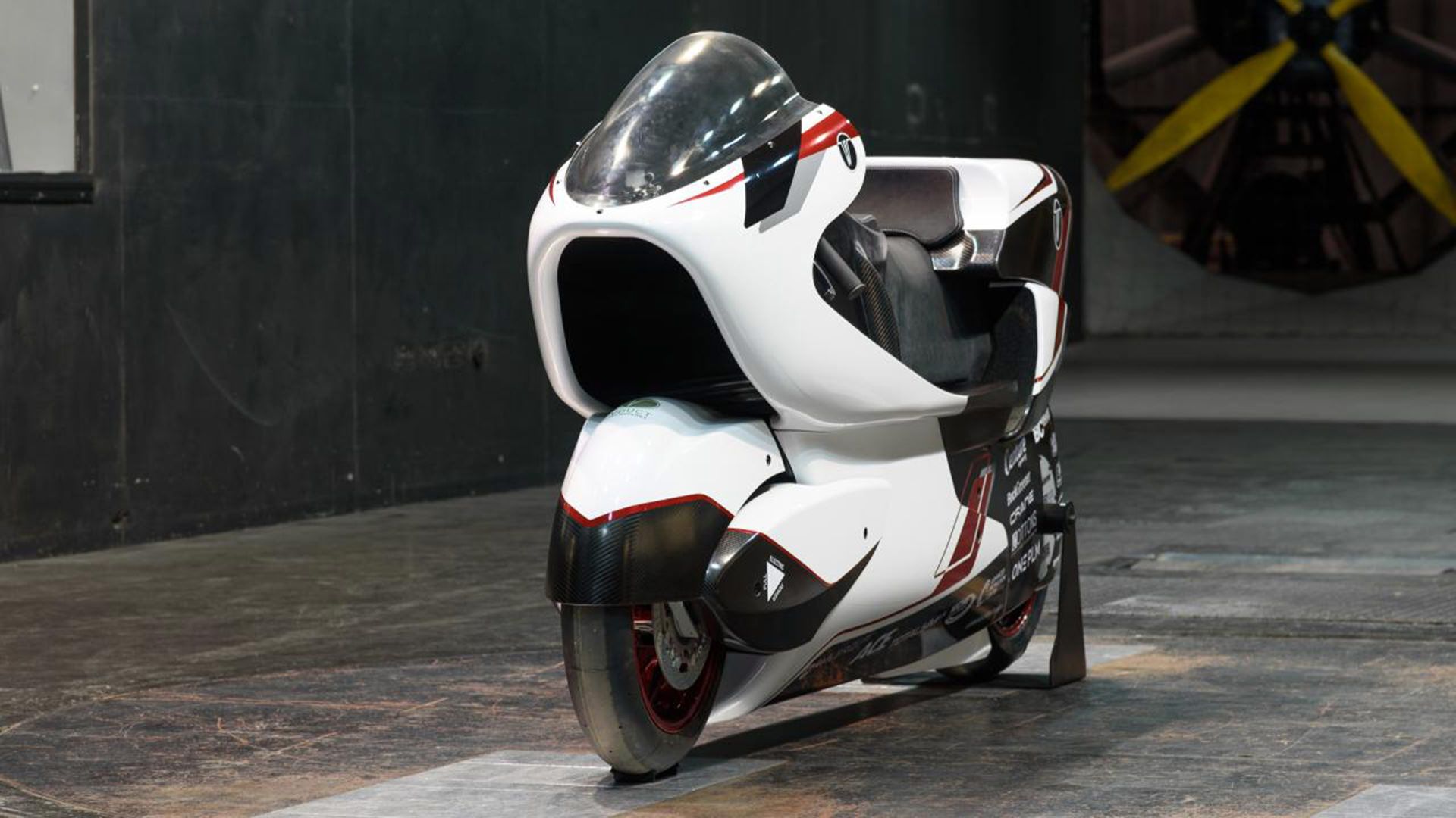 نمای سه چهارم موتورسیکلت برقی WMC250EV / WMC250EV Electric Motorcycle