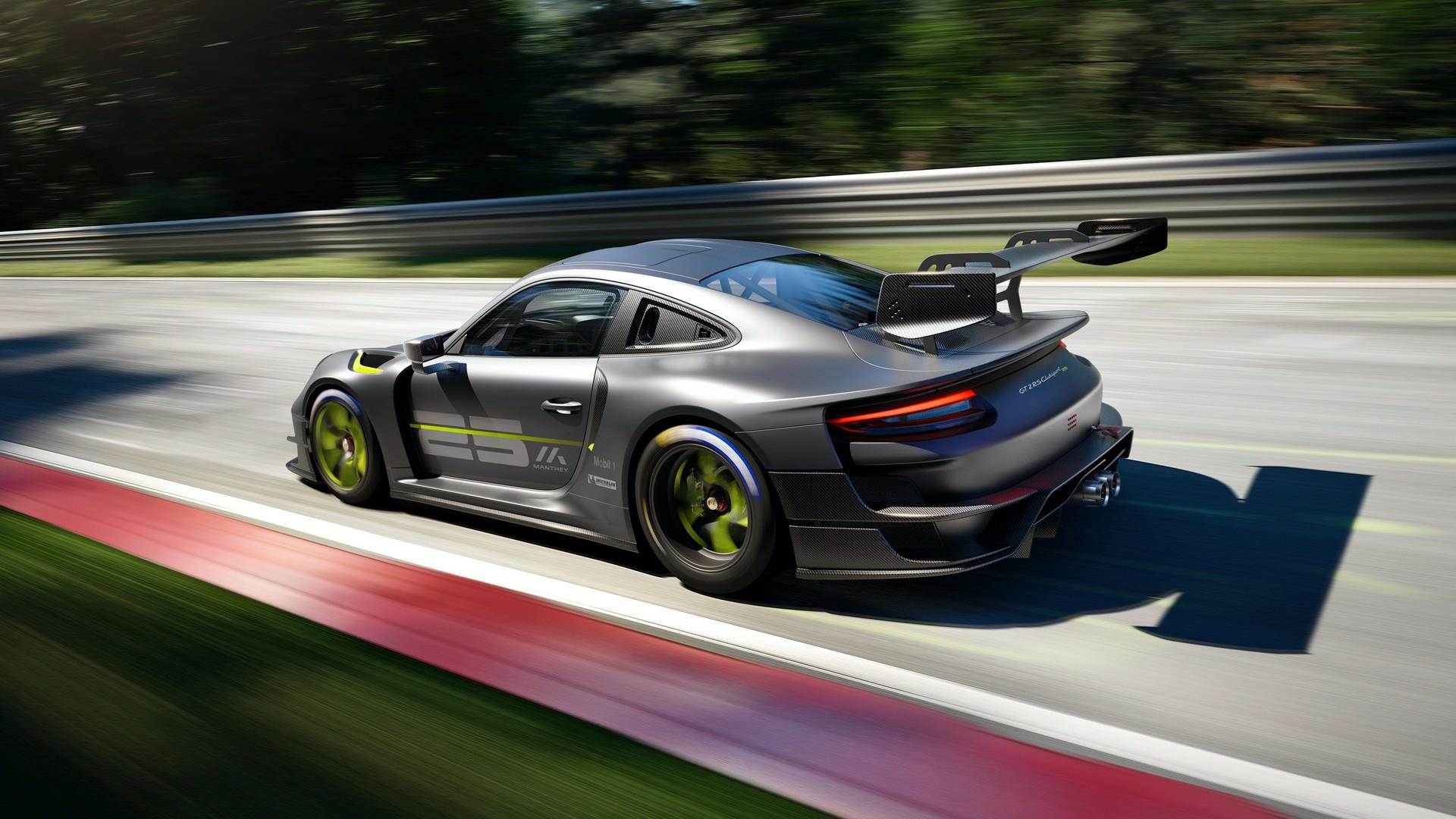 نمای عقب پورشه 911 جی تی 2 آر اس کلاب اسپرت 25 / Porsche 911 GT2 RS Clubsport 25 Special Edition در پیست 