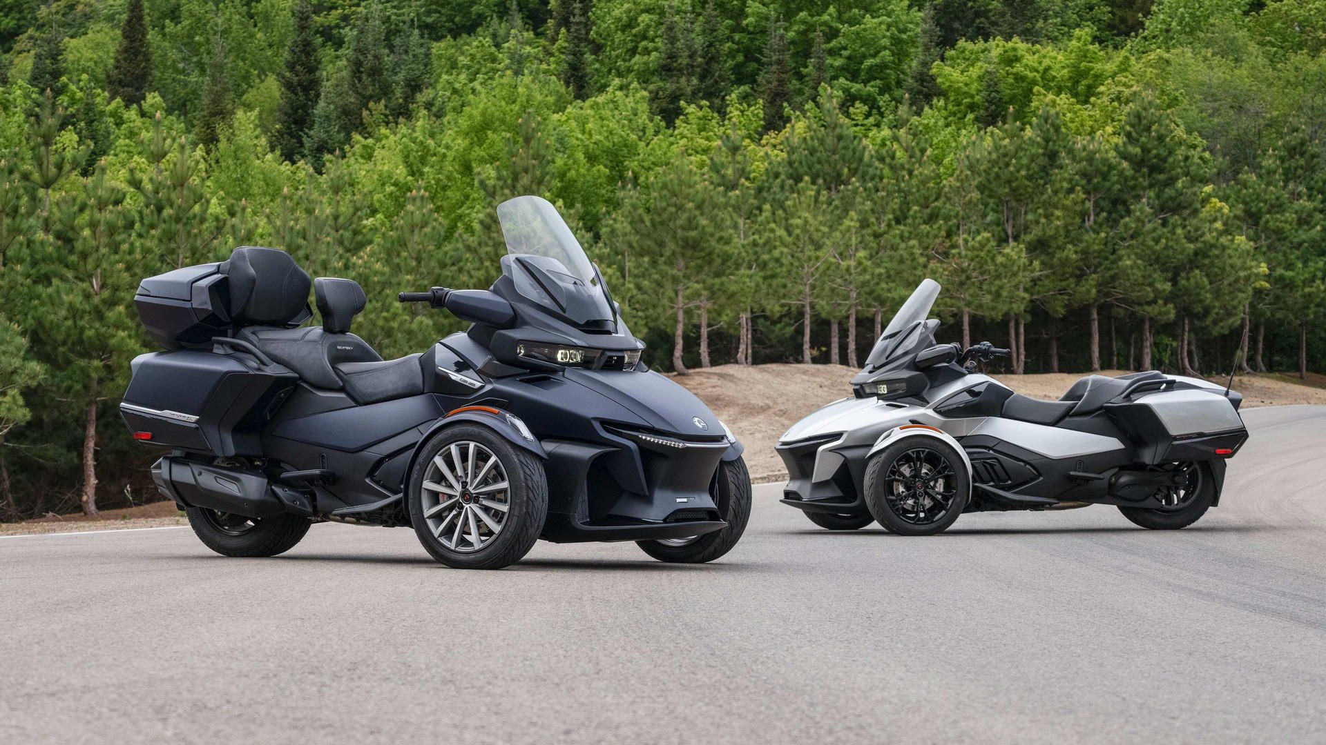 نسخه خانوادگی خودرو سه چرخ کن ام اسپایدر / Can-Am Spyder