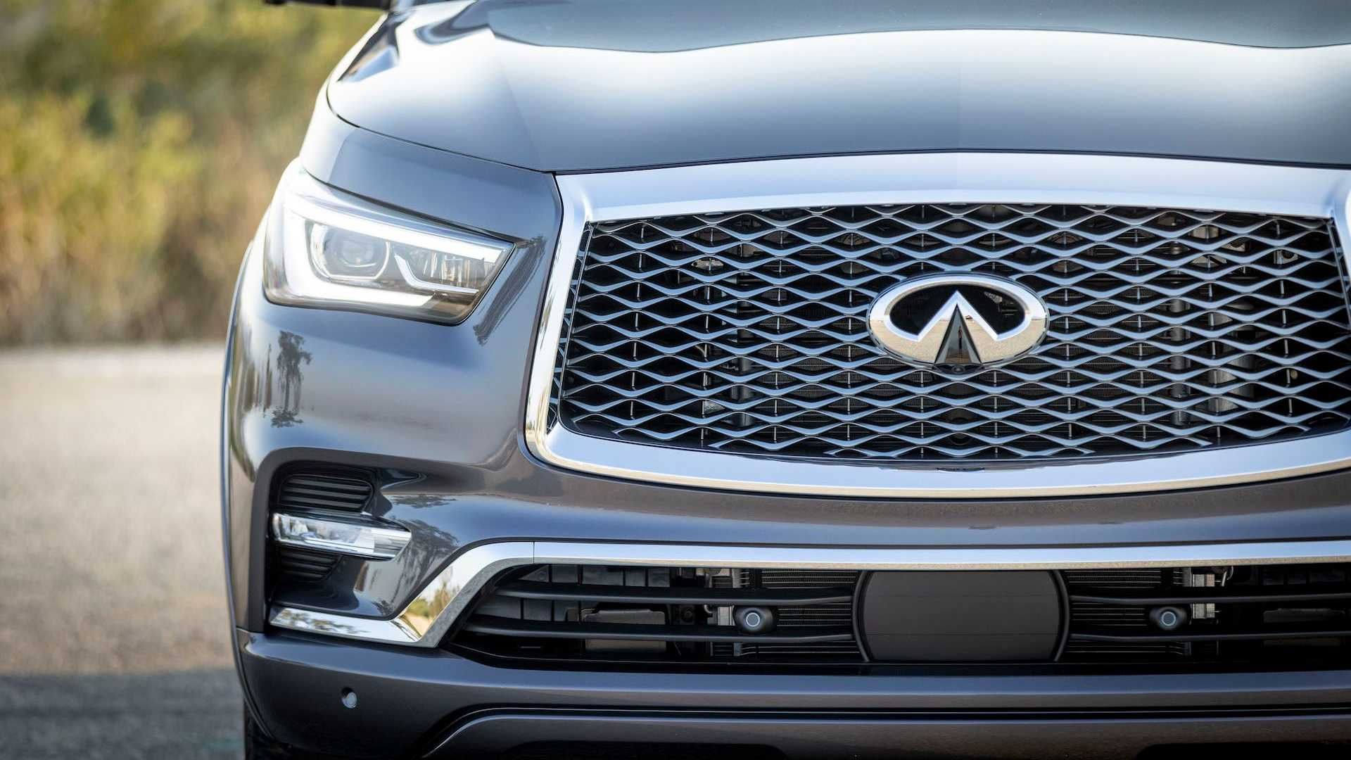 جلو پنجره - مدل ۲۰۲۲ اینفینیتی QX80