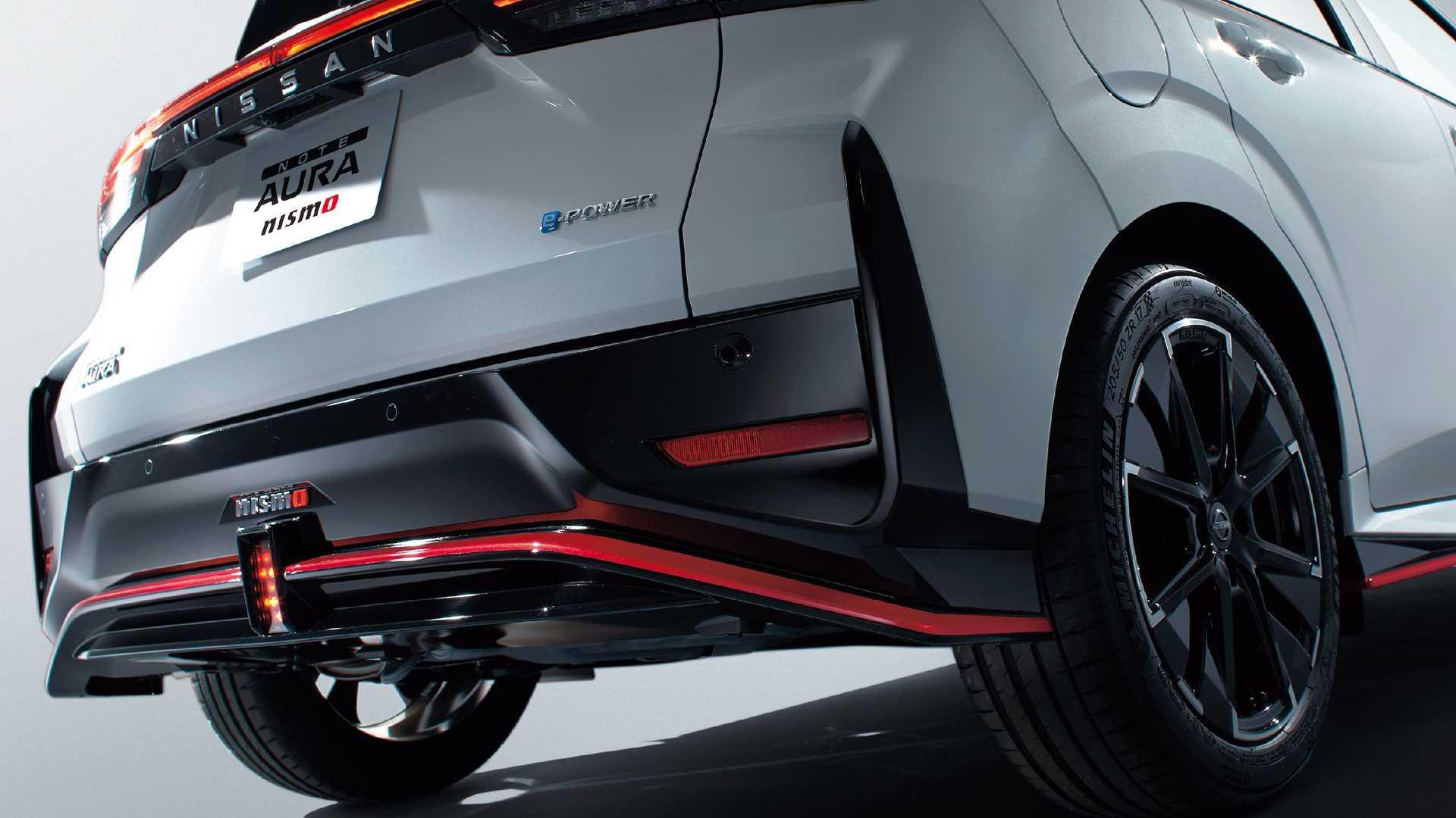 نمای سپر عقب هاچ بک نیسان نوت آئورا نیسمو / 2022 Nissan Note Aura Nismo