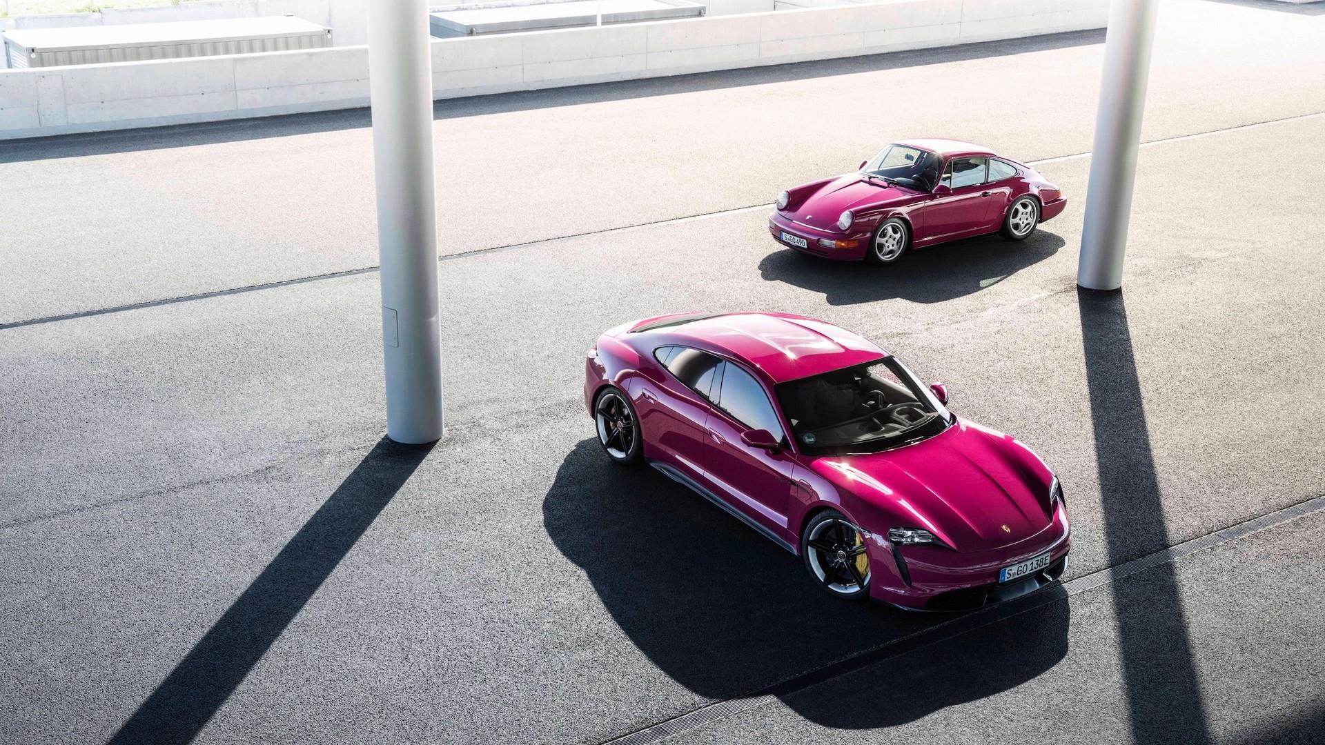 2022 Porsche Taycan / پورشه تایکان ۲۰۲۲
