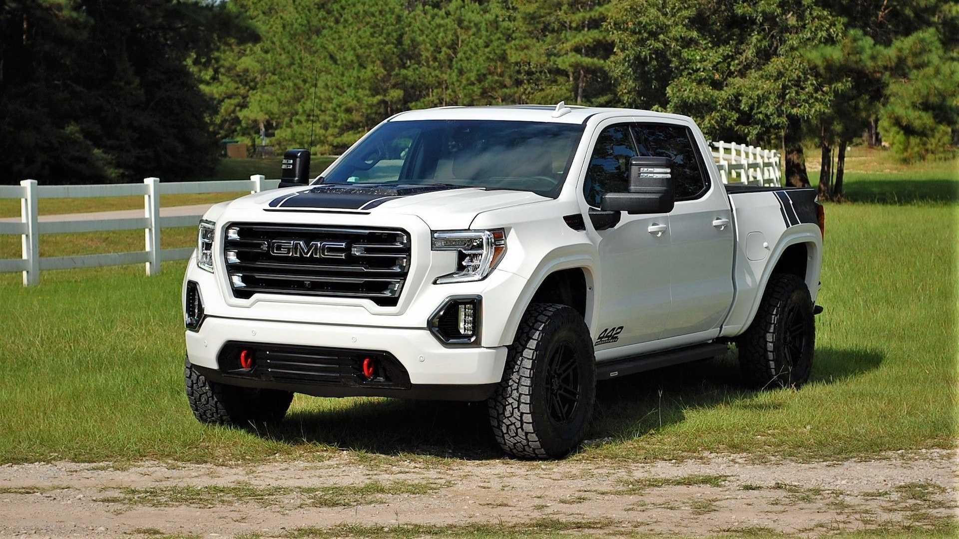 نمای سه چهارم وانت پیکاپ جی ام سی سیرا جکال / GMC Sierra Jackal سفید رنگ