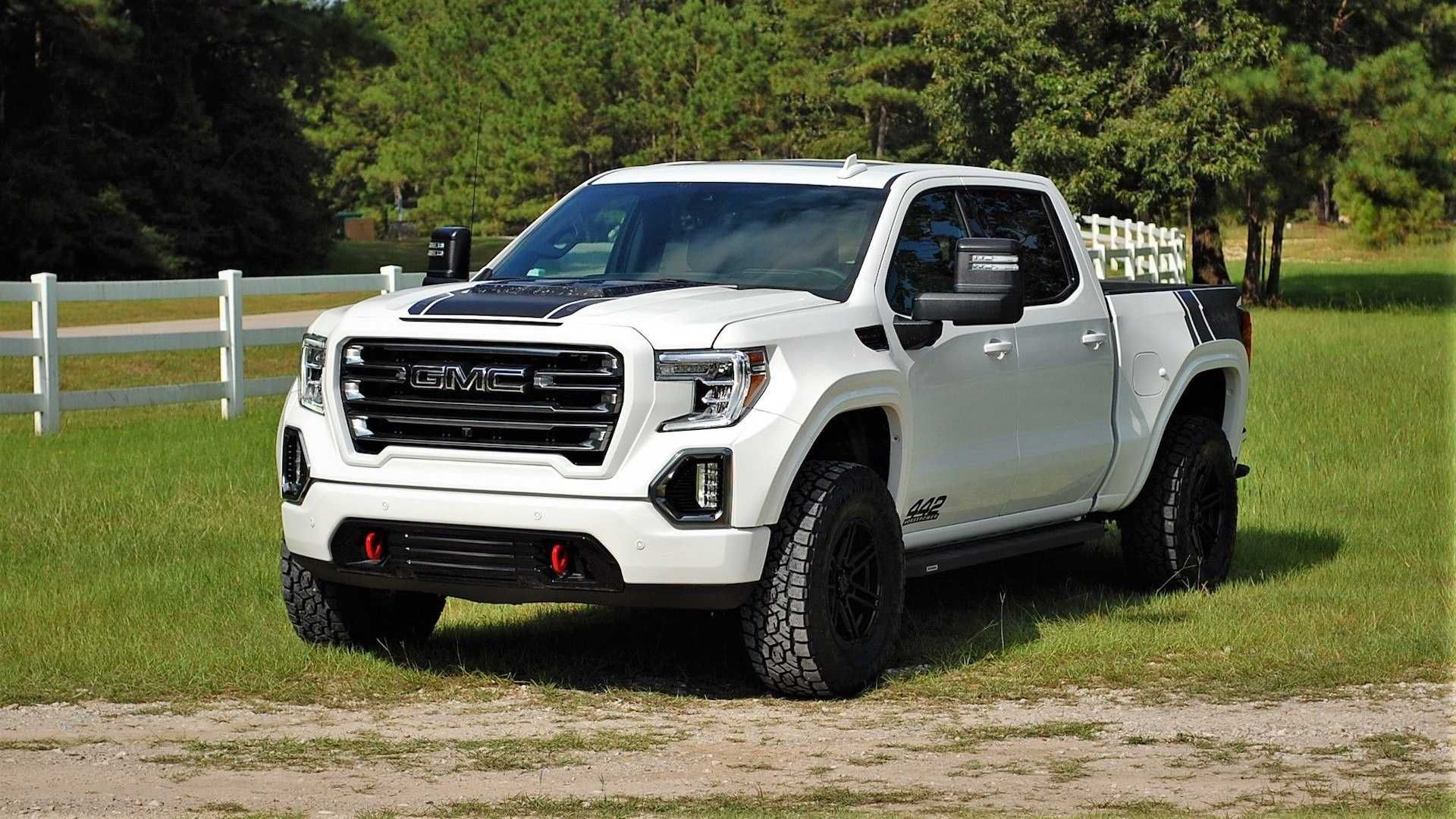 نمای سه چهارم وانت پیکاپ جی ام سی سیرا جکال / GMC Sierra Jackal سفید رنگ